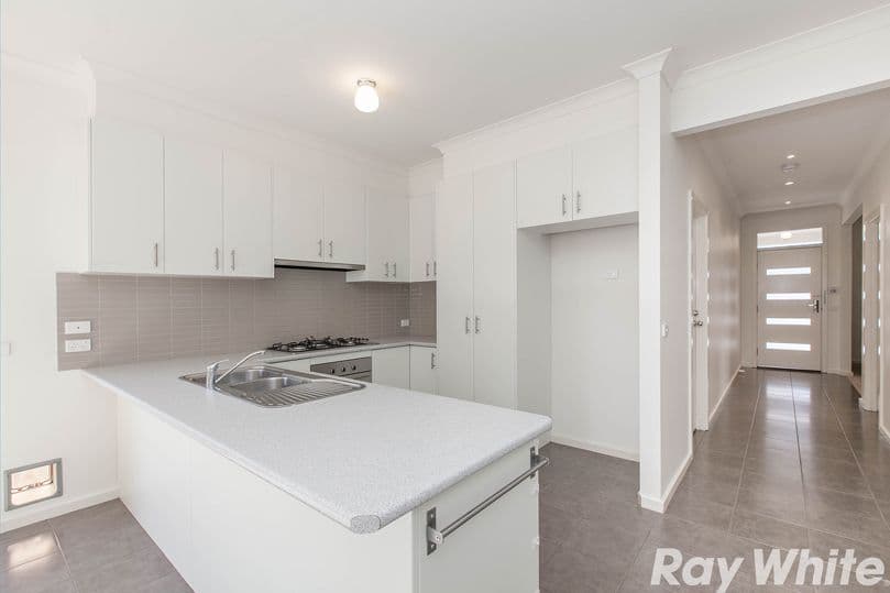 47 Tuross Crescent, South Morang VIC 3752, South Morang - Thumbnail 2