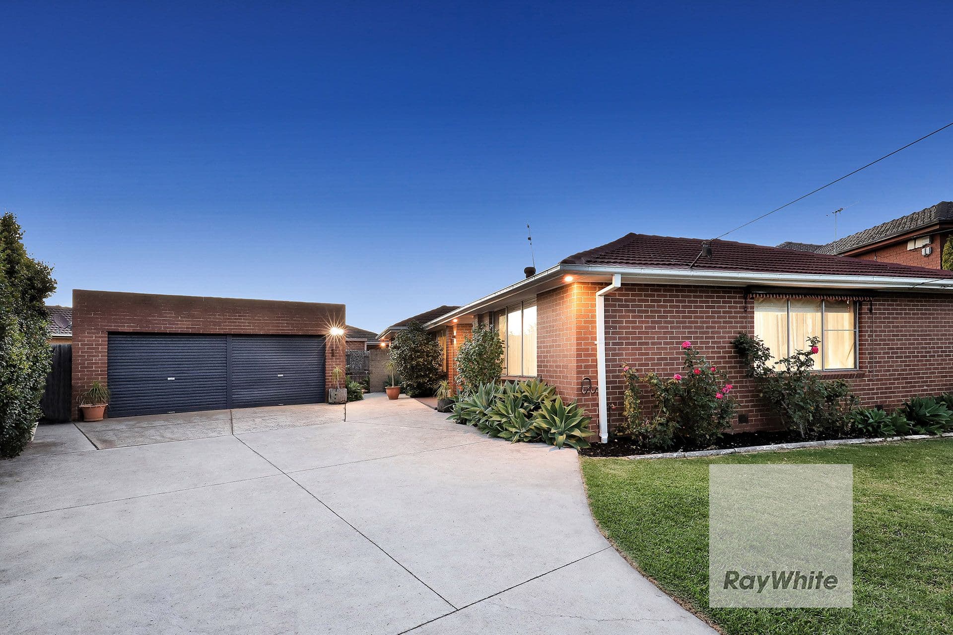 8 Convery Court, Gladstone Park VIC 3043, Gladstone Park - Thumbnail 2