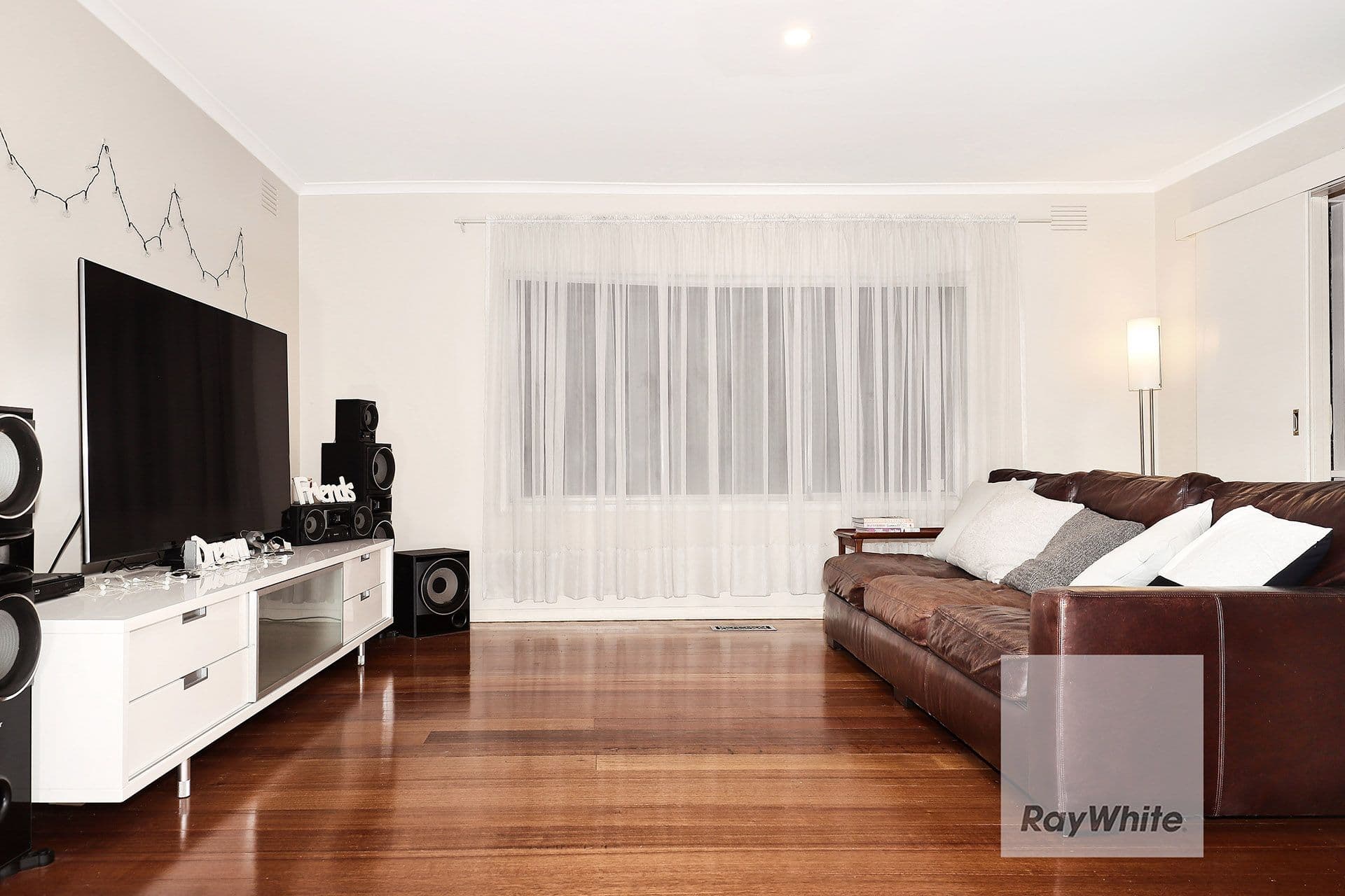 8 Convery Court, Gladstone Park VIC 3043, Gladstone Park - Thumbnail 4