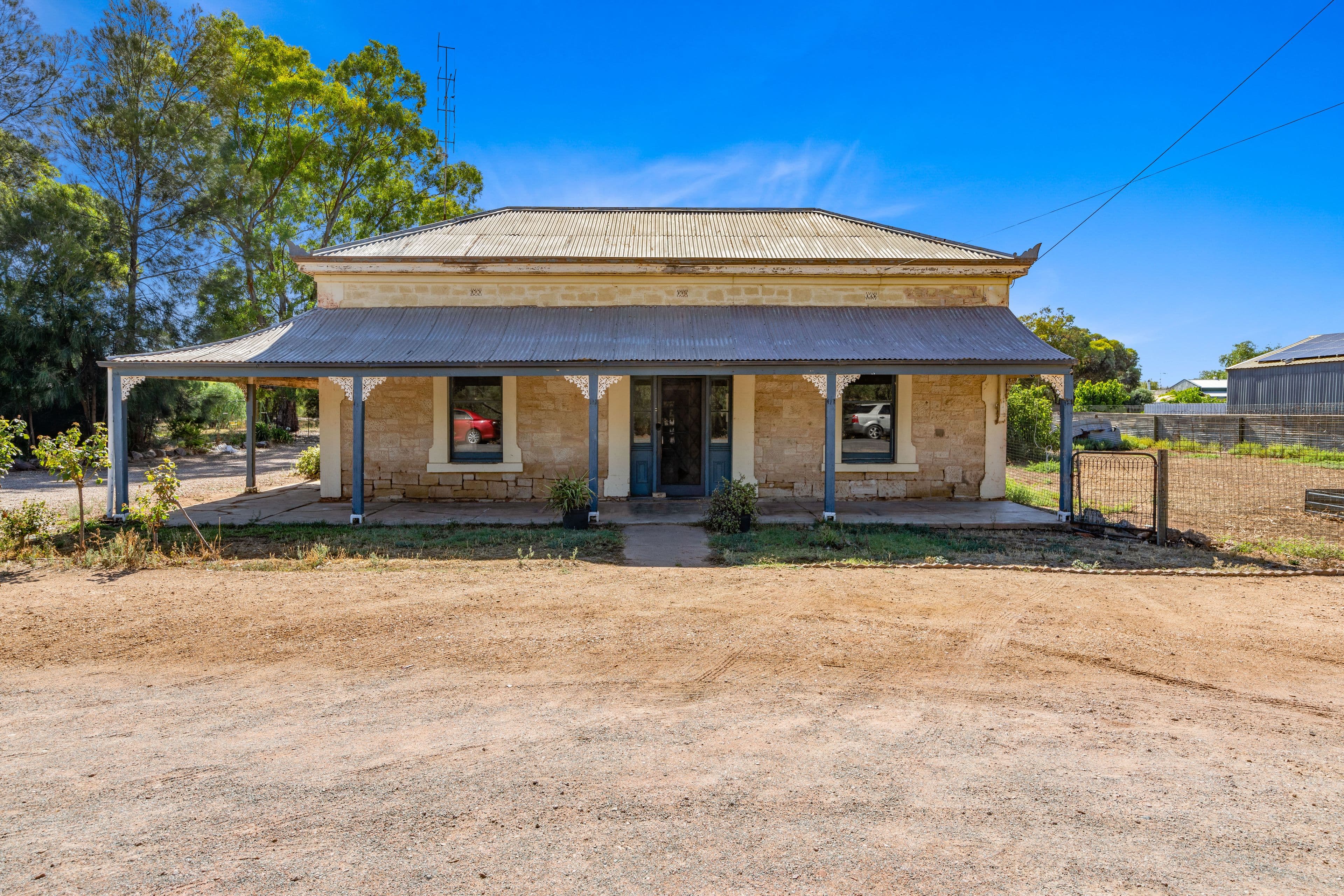 23-25 Port Street, Gladstone SA 5473, Gladstone - Thumbnail 2