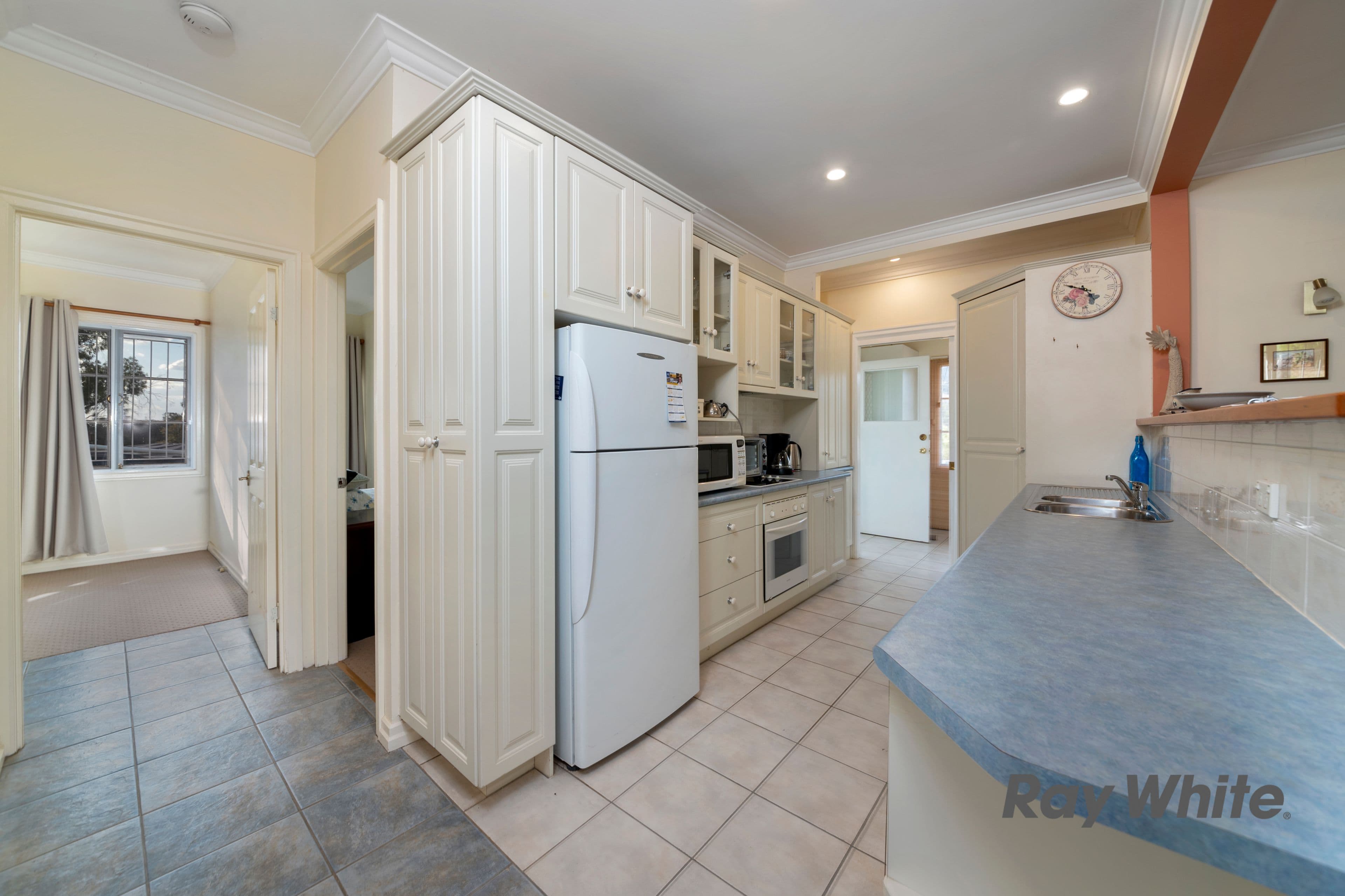 18 Roach Street, Mount Colliery QLD 4370, Mount Colliery - Thumbnail 4