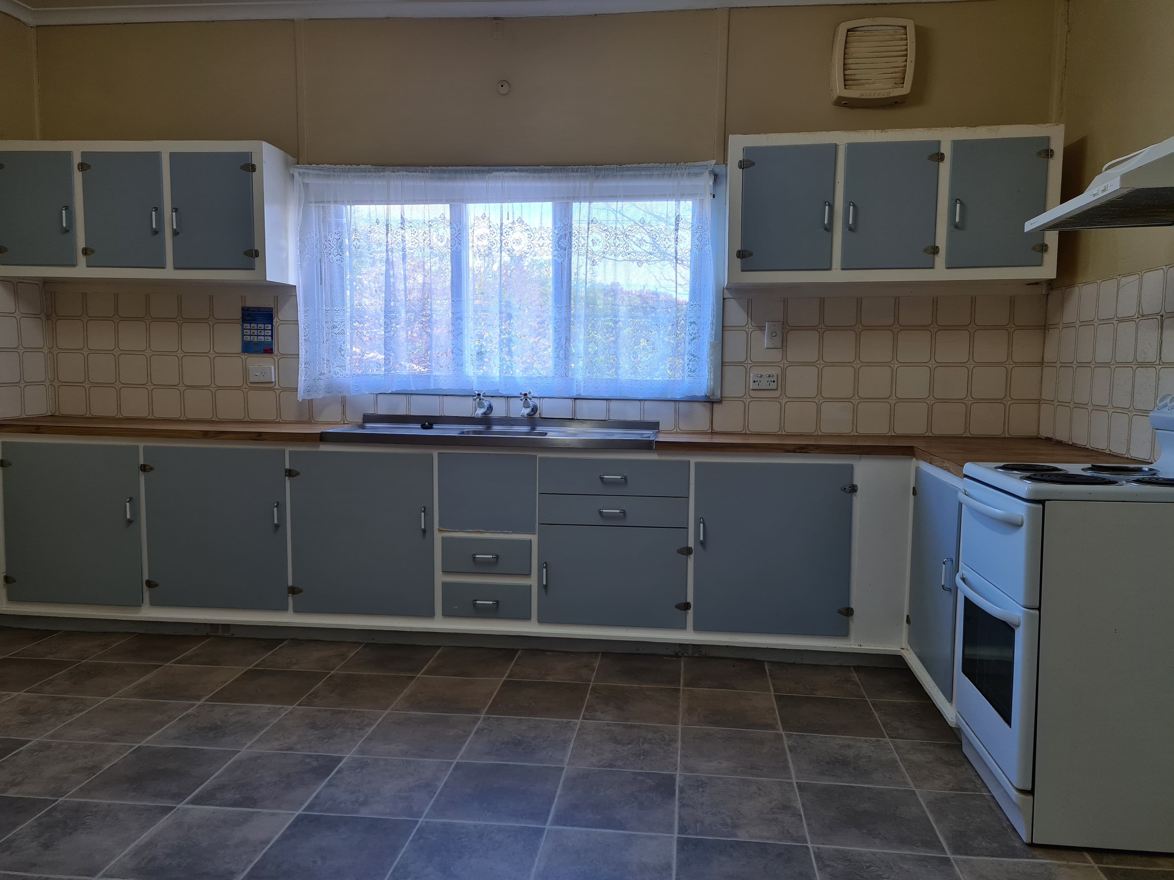 12 Guildford Street, Blyth SA 5462, Blyth - Thumbnail 2