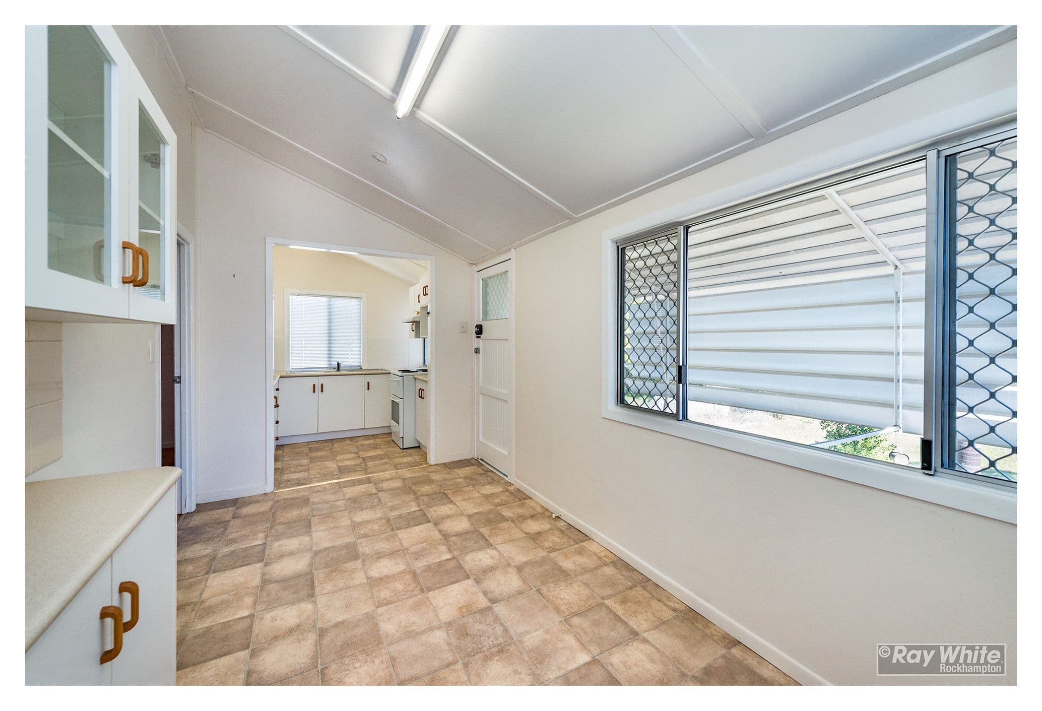 249A Moore Street, Berserker QLD 4701, Berserker - Thumbnail 7