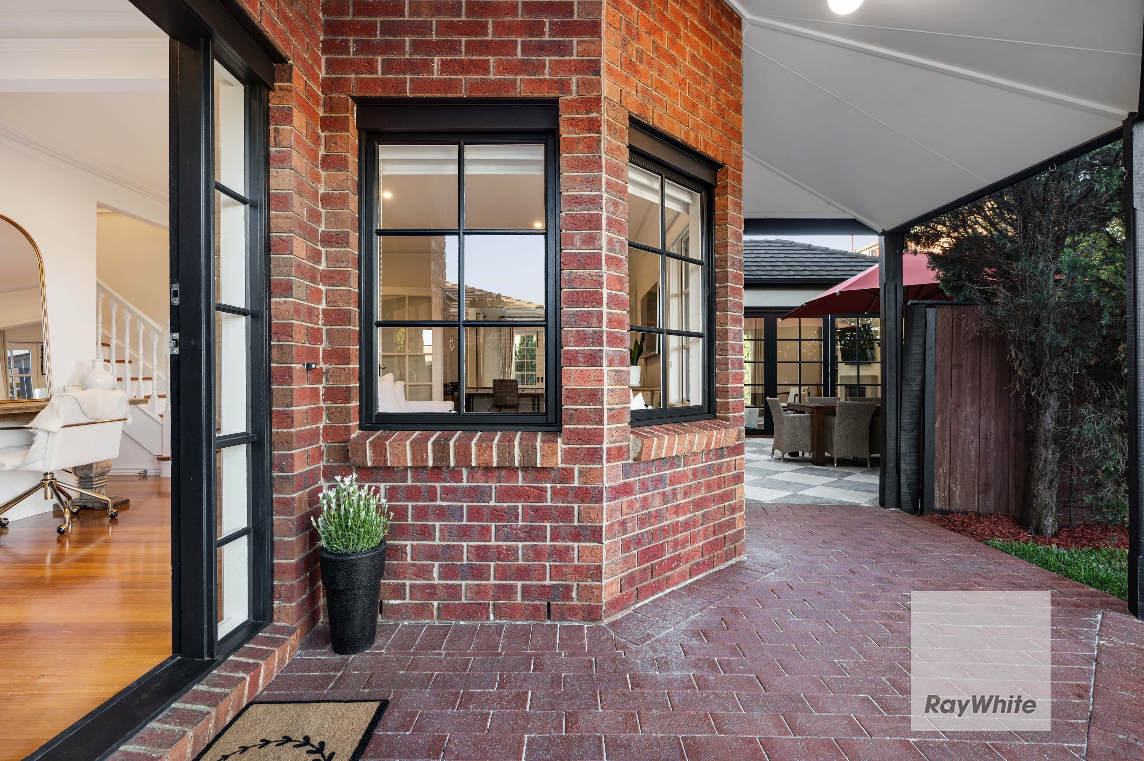 18 Brechin Court, Greenvale VIC 3059, Greenvale - Thumbnail 2