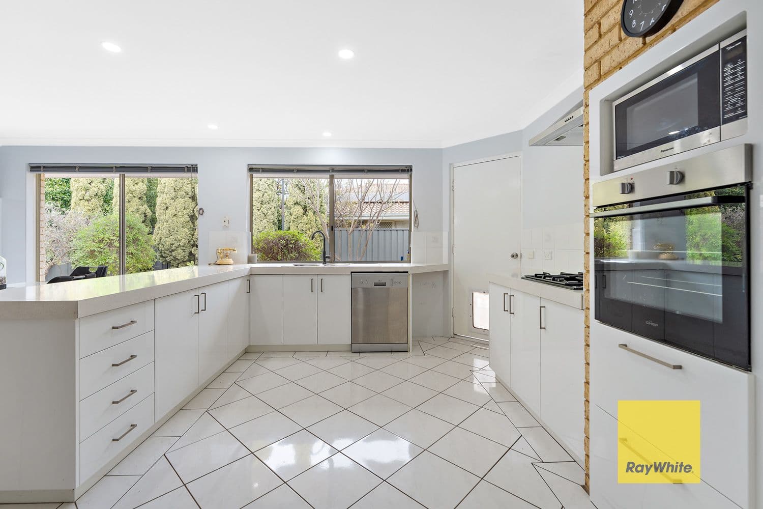 18 Dryandra Way, Thornlie WA 6108, Thornlie - Thumbnail 4