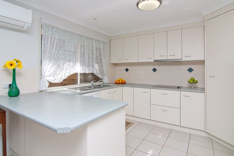 20 Capricorn Avenue, CRESTMEAD QLD 4132, Crestmead - Thumbnail 3
