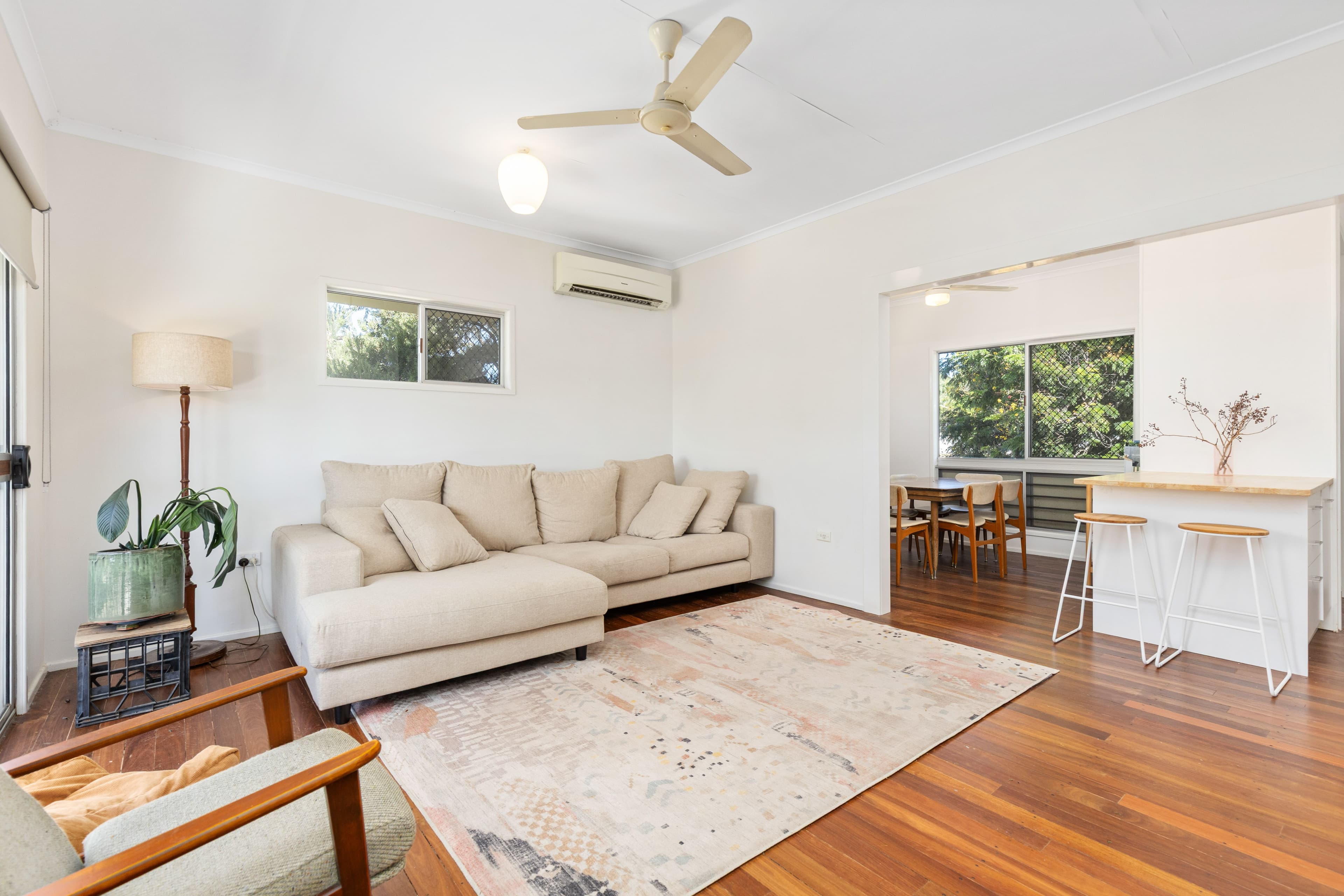 10 Loch Street, Emerald QLD 4720, Emerald - Thumbnail 4