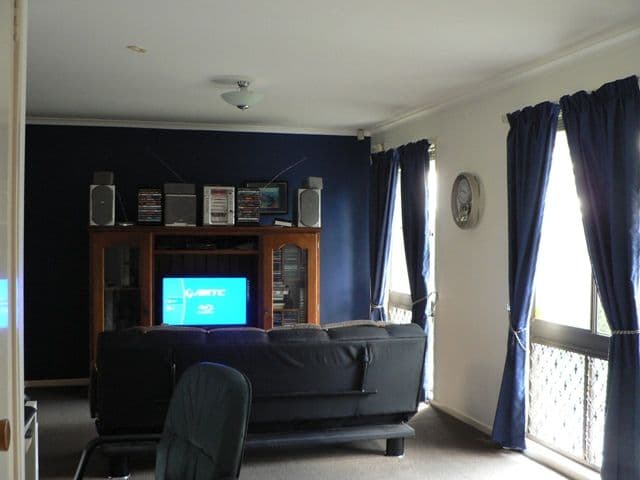 168 Johnson Road (SERVICE ROAD), HILLCREST QLD 4118, Hillcrest - Thumbnail 2