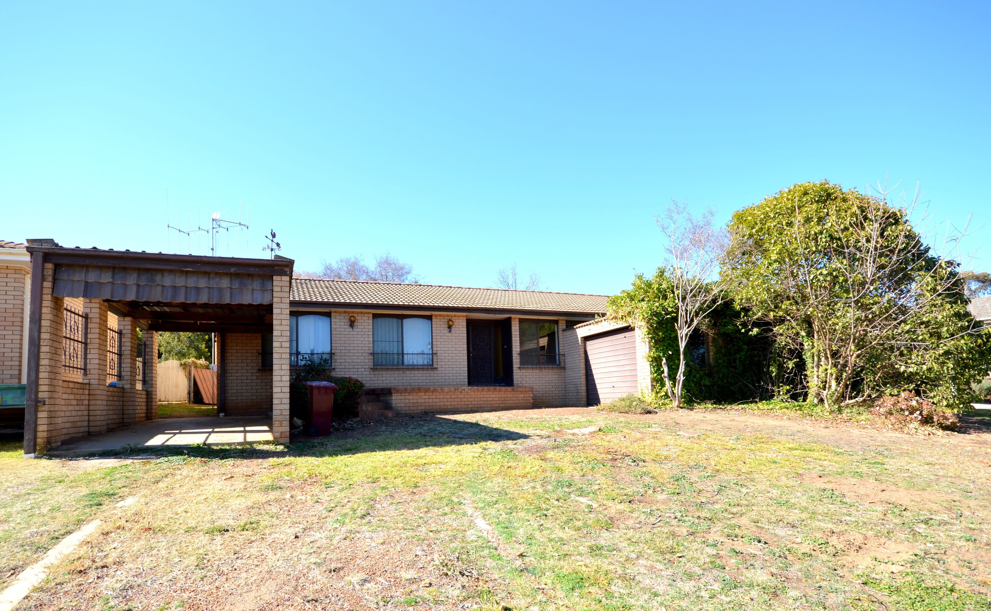 27 Hanna Street, Cowra - Image 1