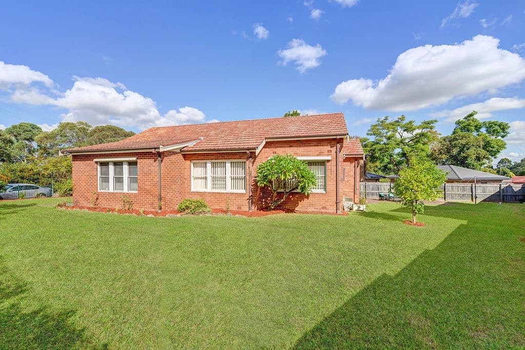 16 Colvin Crescent, Denistone East - Image 1