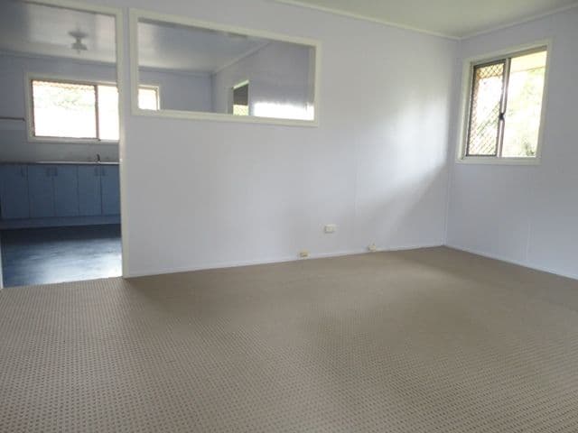 45 Stubbin Street, BUNDAMBA QLD 4304, Bundamba - Thumbnail 5