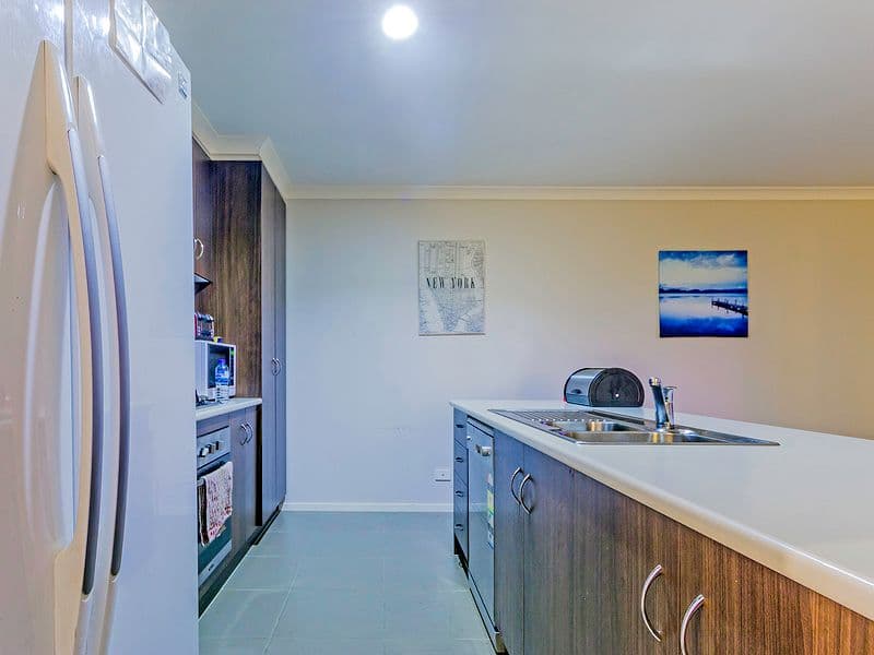 31 Stony Brook Way, Truganina VIC 3029, Truganina - Thumbnail 4
