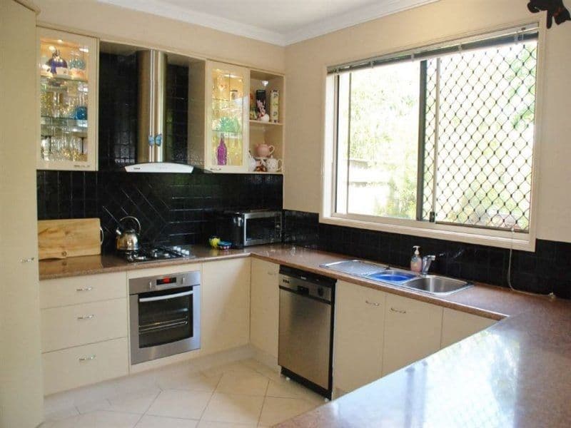 27 Lavender Street, Springfield Lakes QLD 4300, Springfield Lakes - Thumbnail 6