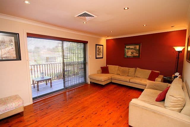 15 Lurnea Avenue, GEORGES HALL NSW 2198, Georges Hall - Thumbnail 5