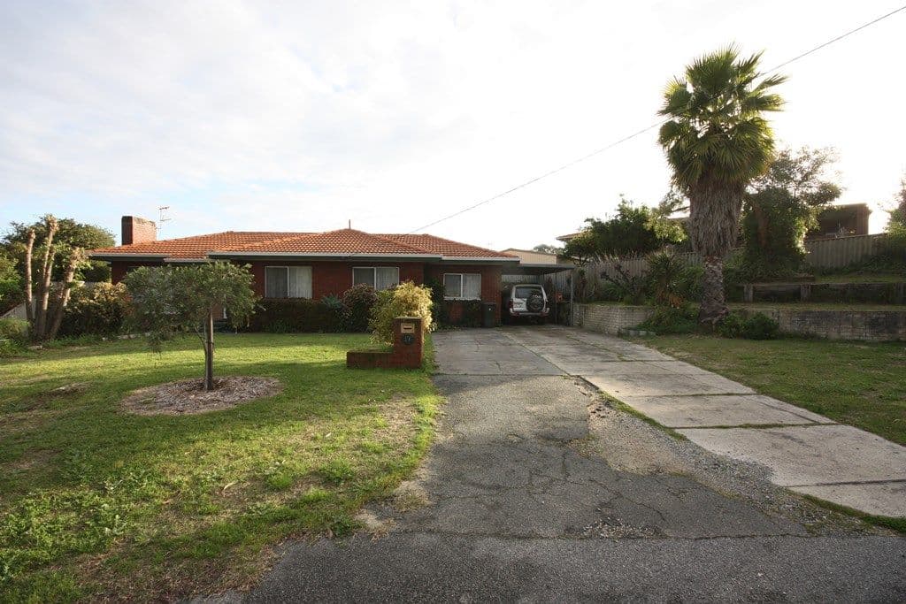17 Lilac Place, DIANELLA WA 6059, Dianella - Thumbnail 2