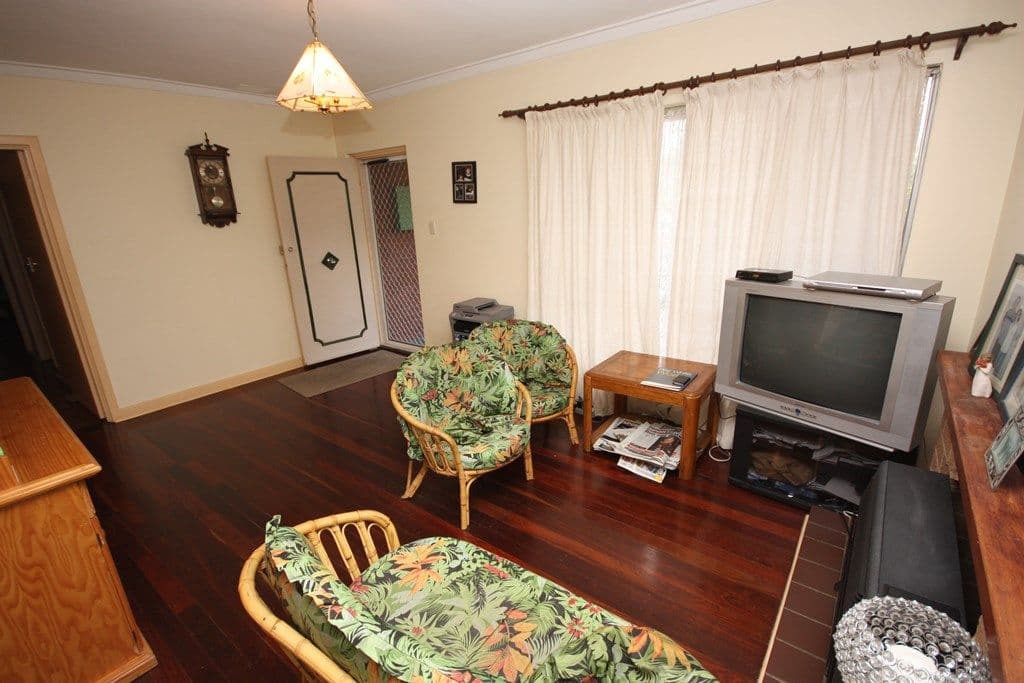 17 Lilac Place, DIANELLA WA 6059, Dianella - Thumbnail 3