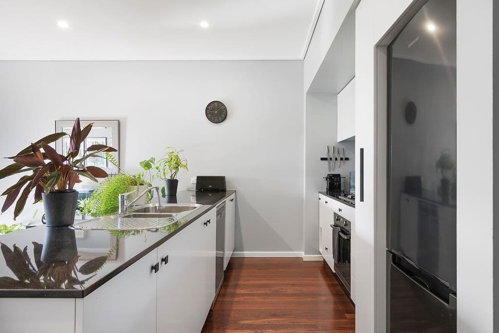 C43/240 Wyndham Street, Alexandria - Thumbnail 5