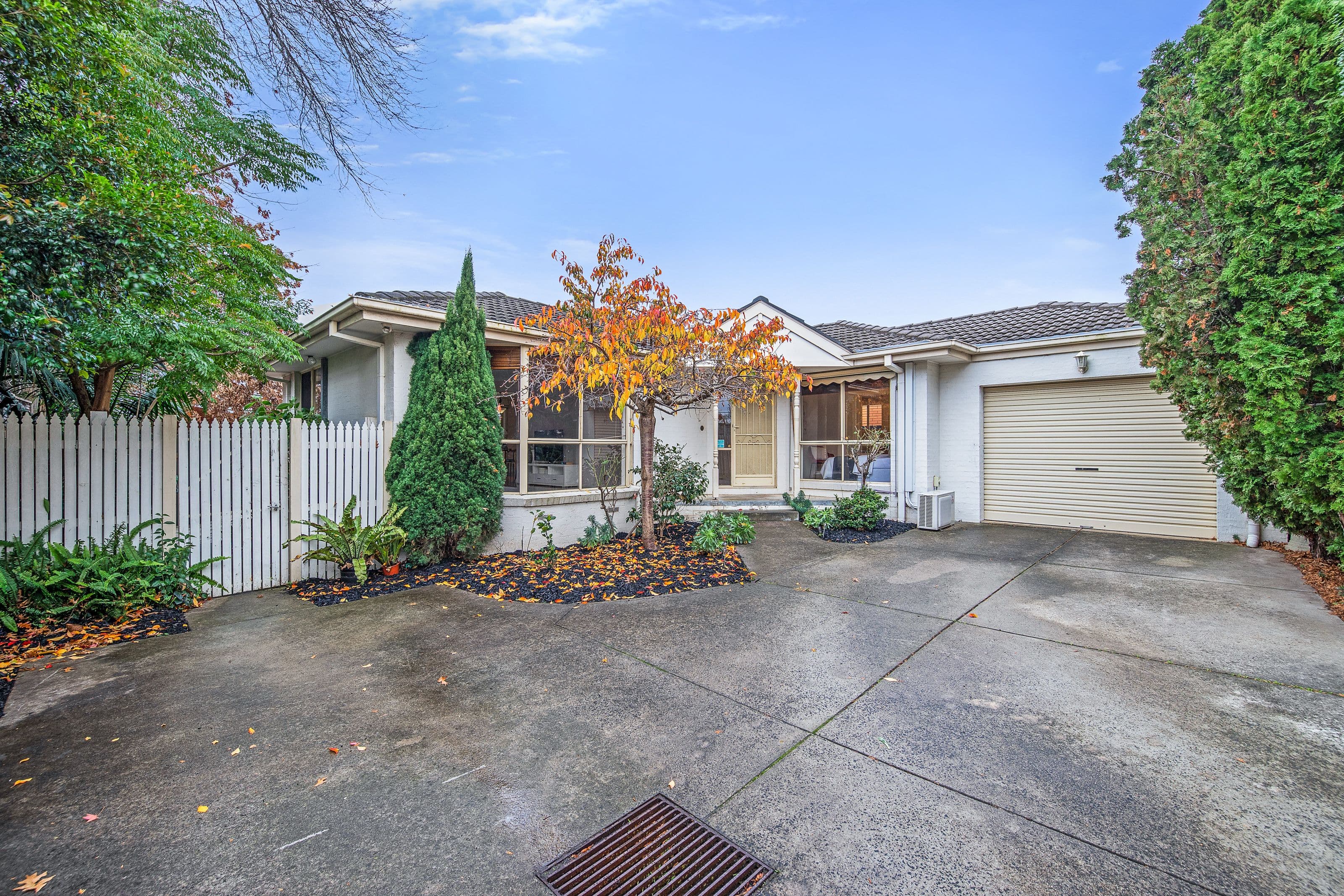 25 Parkhill Drive, Ashwood VIC 3147, Ashwood - Image 1