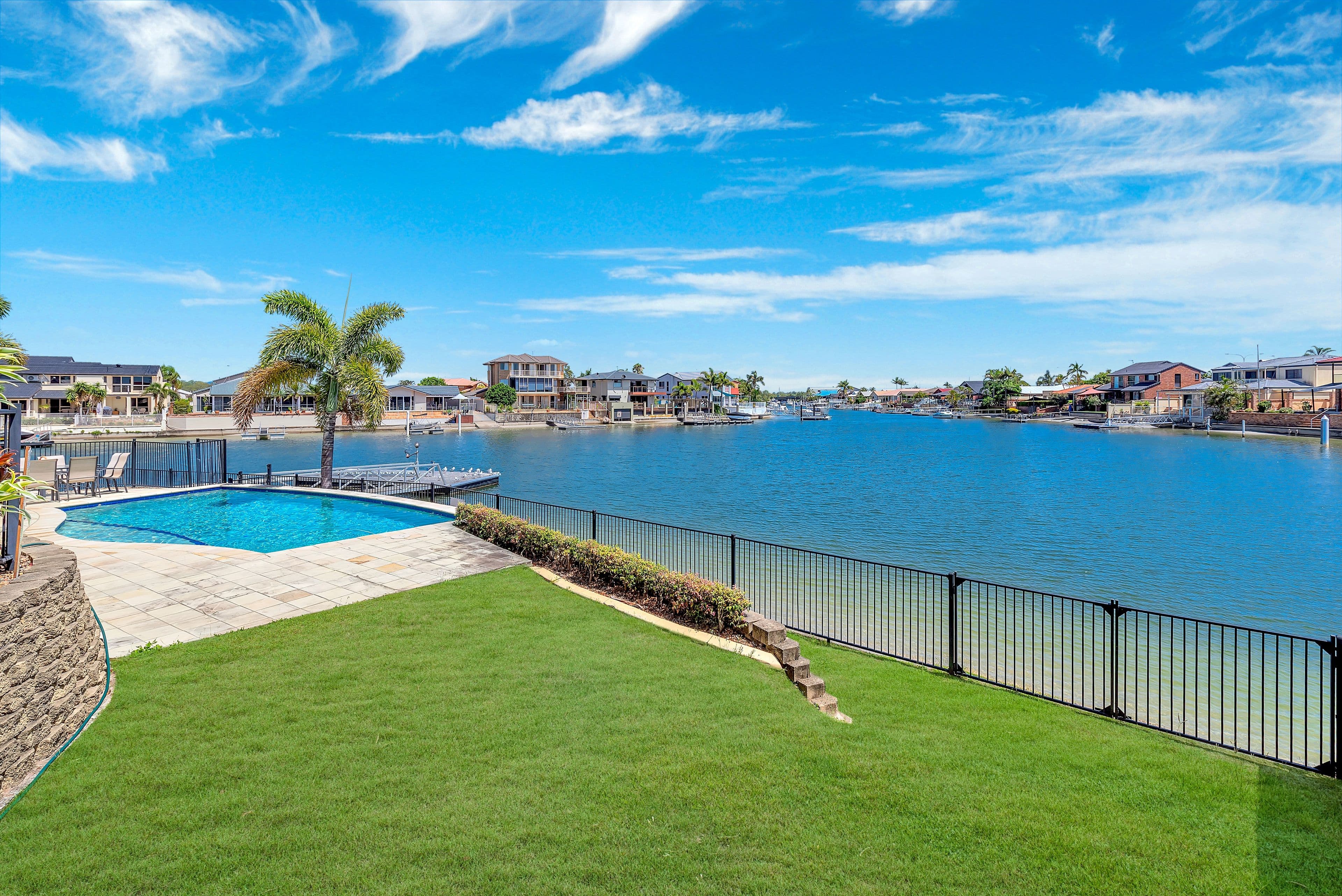 53 Seaspray Street, Paradise Point QLD 4216, Paradise Point - Thumbnail 3