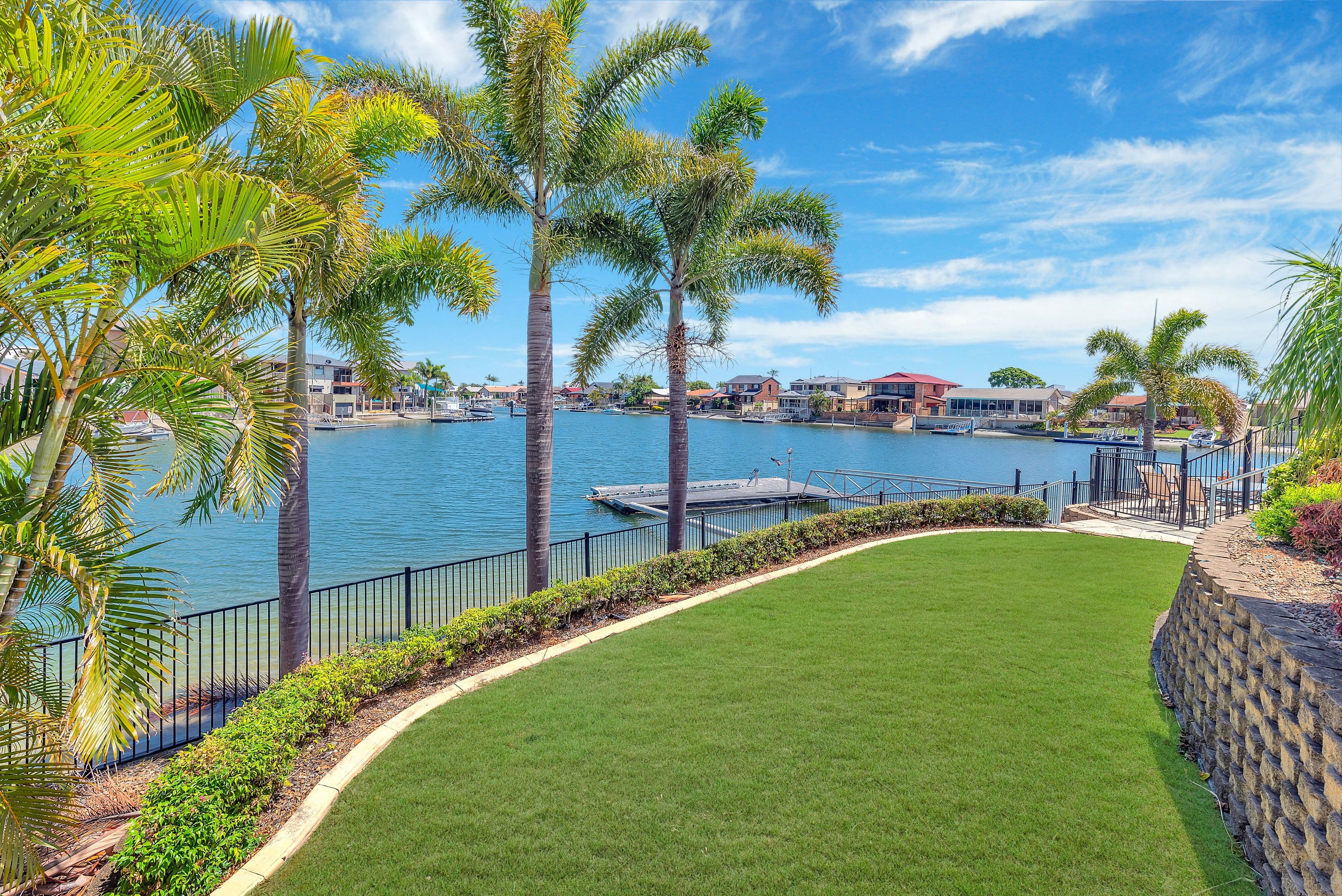 53 Seaspray Street, Paradise Point QLD 4216, Paradise Point - Thumbnail 4