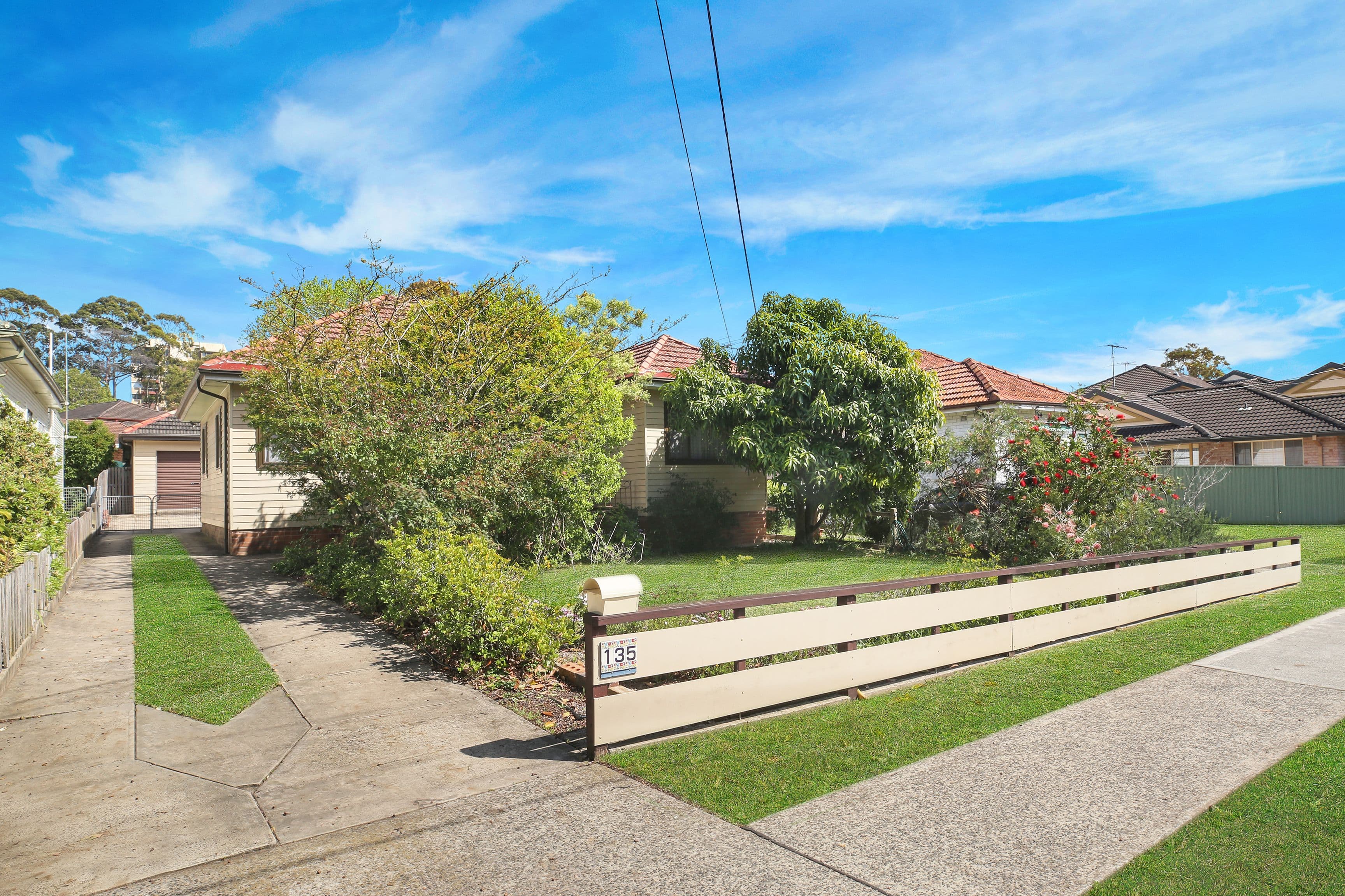 135 Cawarra Road, Caringbah - Thumbnail 2