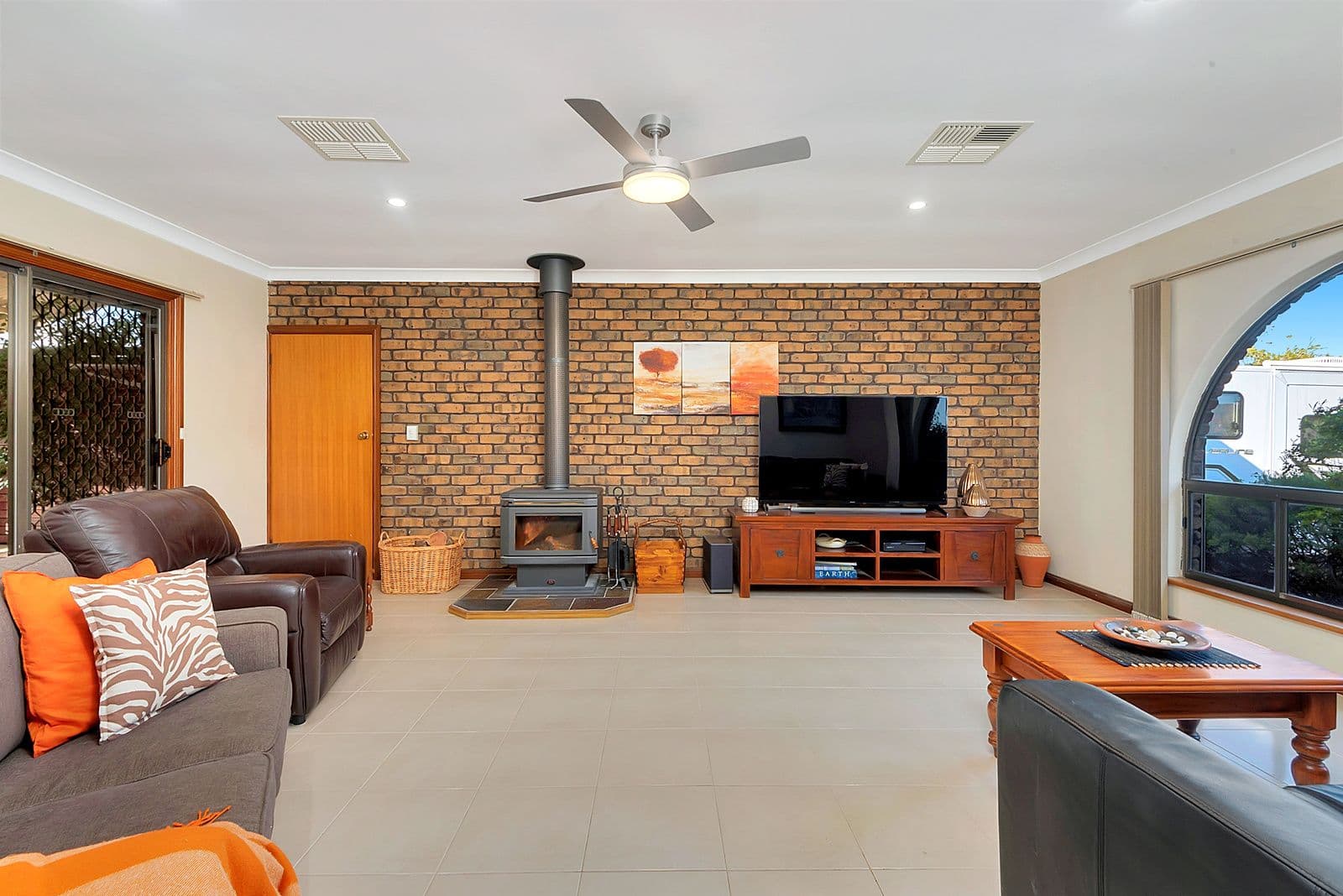 8 Martin Street, Moonta Bay SA 5558, Moonta Bay - Thumbnail 4
