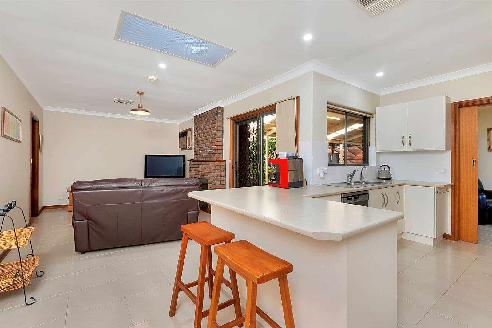 8 Martin Street, Moonta Bay SA 5558, Moonta Bay - Thumbnail 5