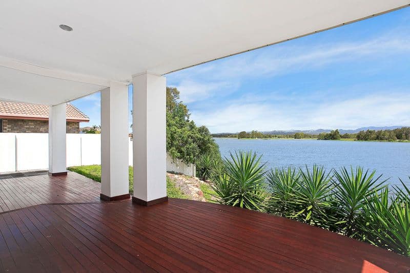 40 Santabelle Crescent, CLEAR ISLAND WATERS QLD 4226, Clear Island Waters - Thumbnail 2