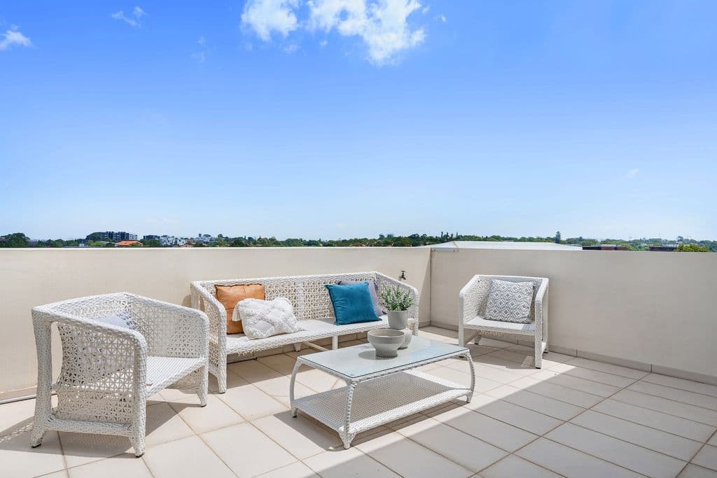 7/428-432 New Canterbury Road, Dulwich Hill - Image 1