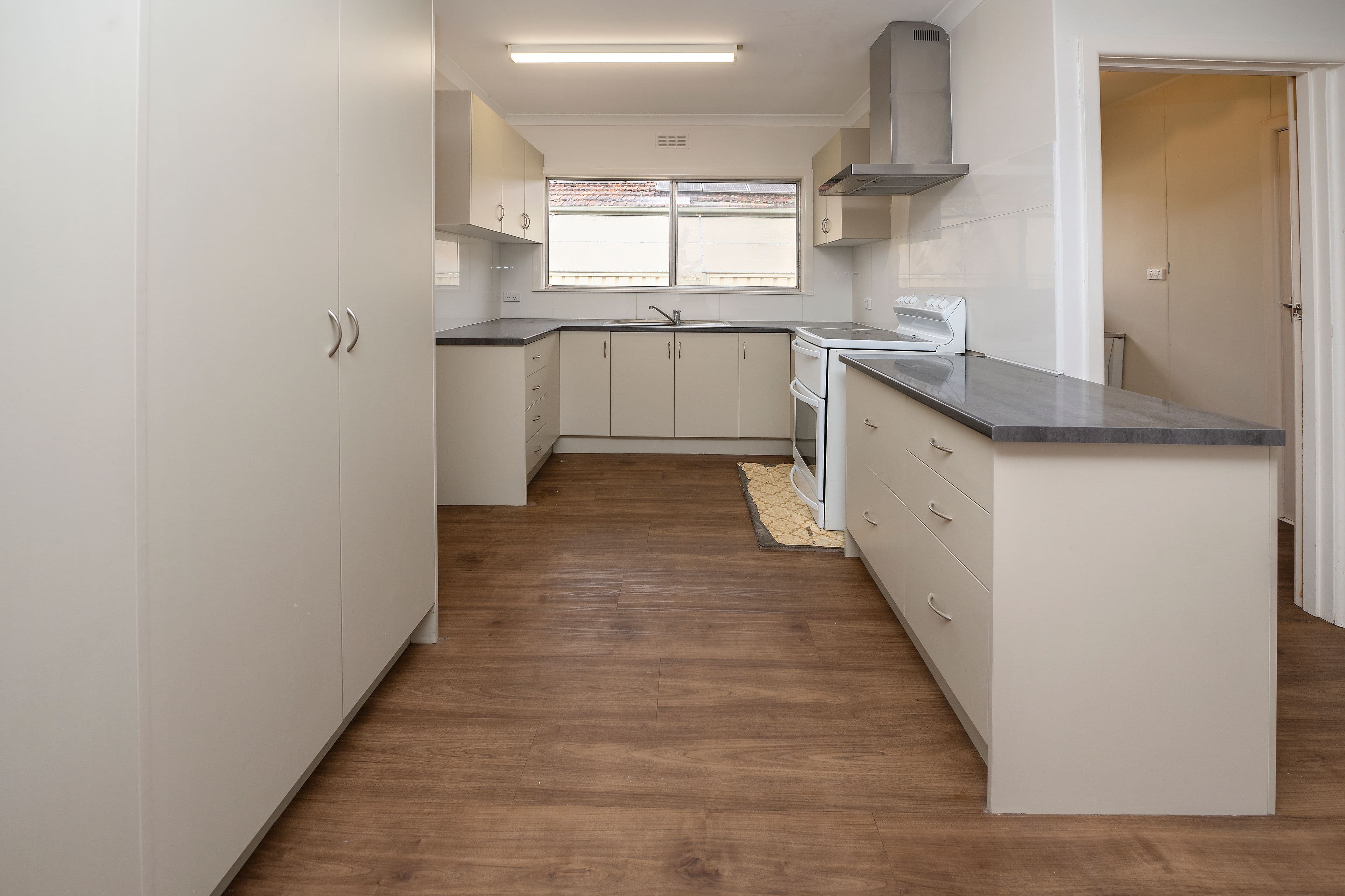 28 Holloway Grove, Swan Hill VIC 3585, Swan Hill - Thumbnail 5