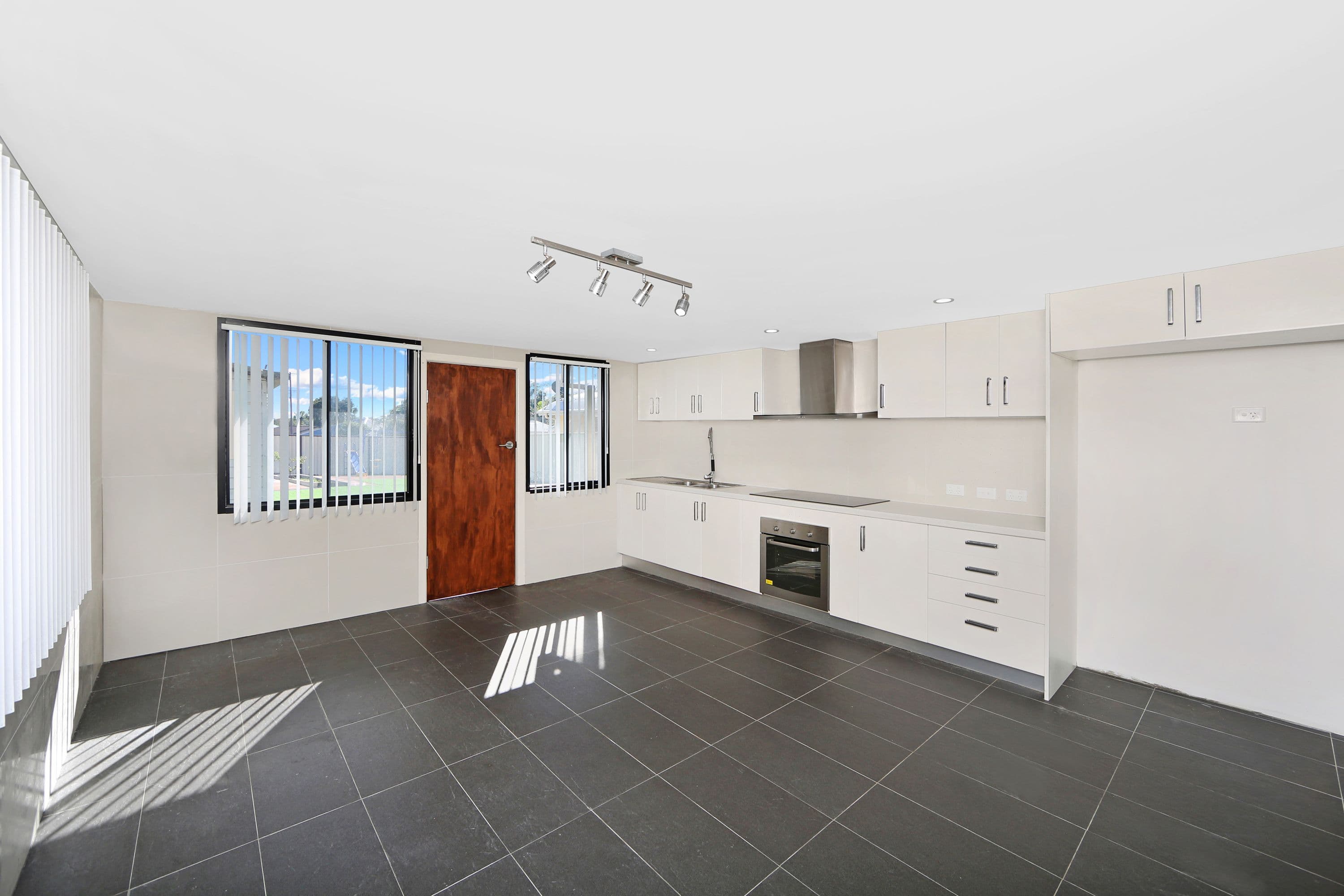 187 Bateau Bay Road, Bateau Bay - Thumbnail 2
