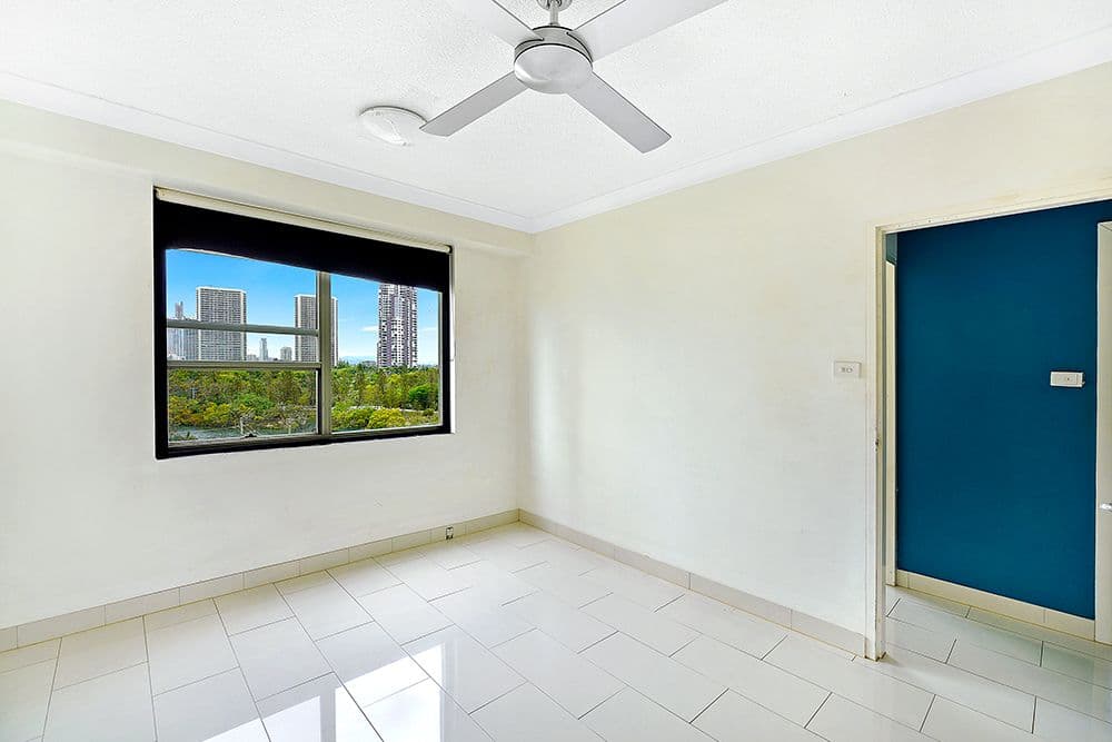 15 Pacific Street, Main Beach QLD 4217, Main Beach - Thumbnail 6