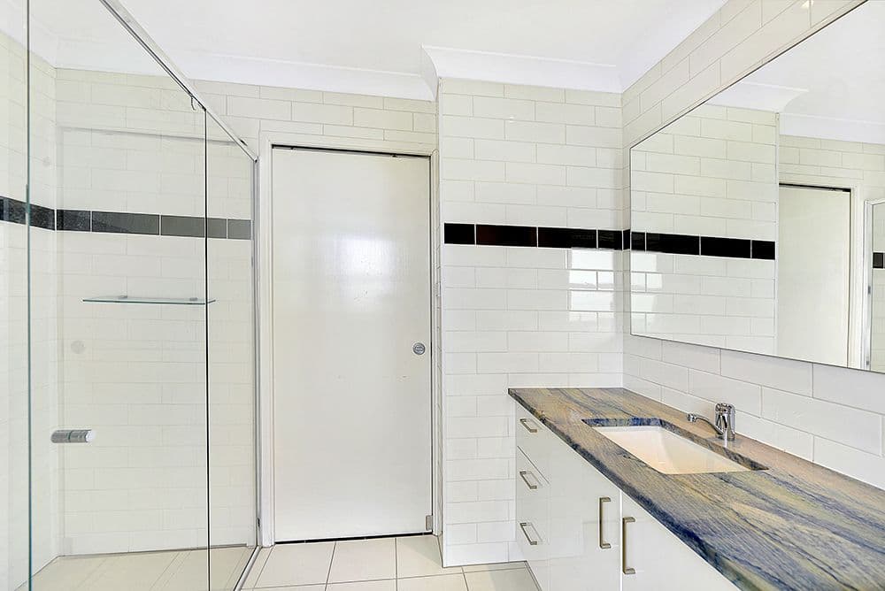 15 Pacific Street, Main Beach QLD 4217, Main Beach - Thumbnail 8