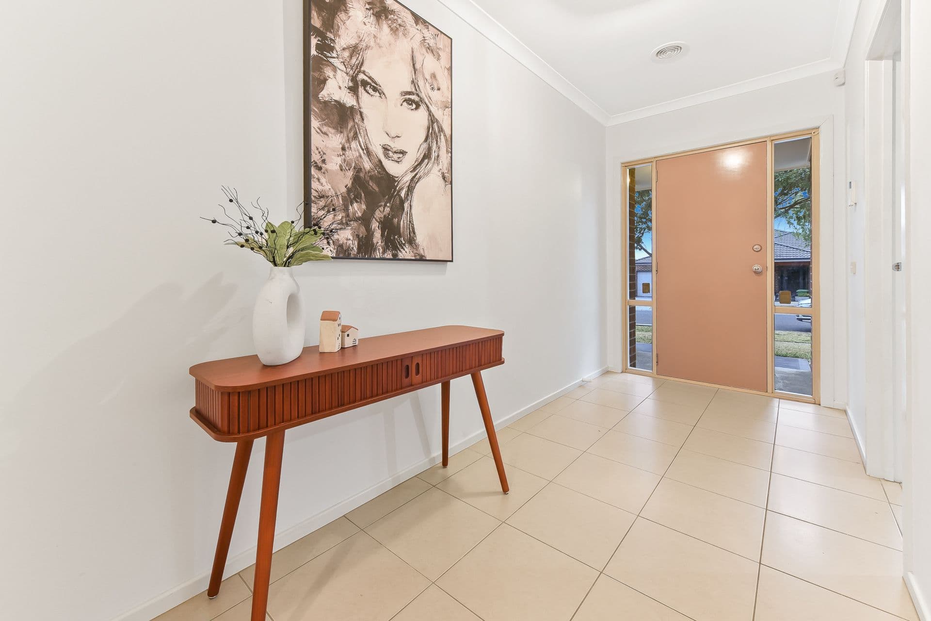 24 Bernly Boulevard, Berwick VIC 3806, Berwick - Thumbnail 2