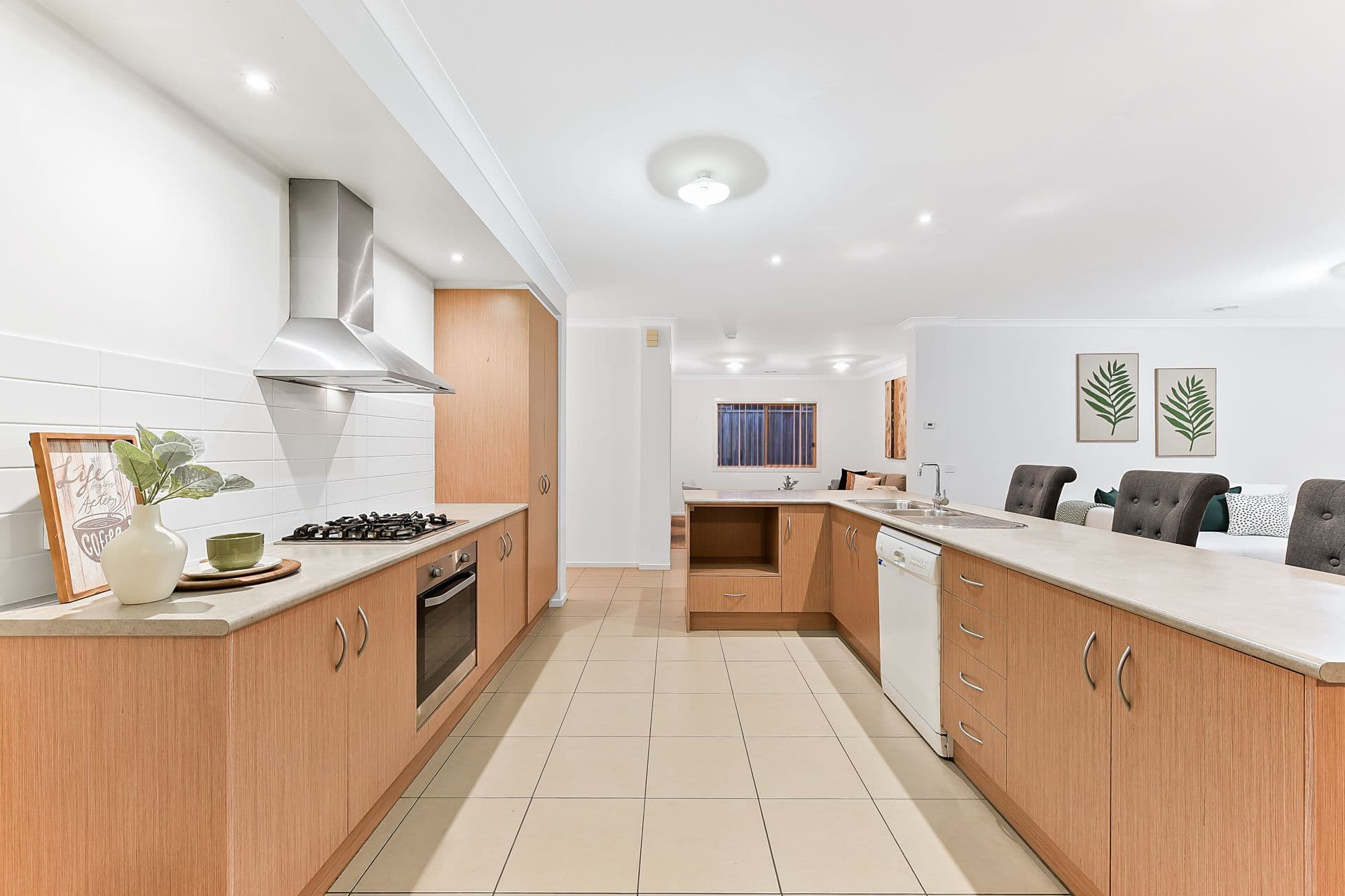 24 Bernly Boulevard, Berwick VIC 3806, Berwick - Thumbnail 6