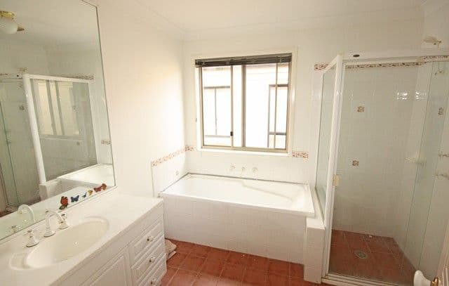 11 Mclaughlin Circuit, BRADBURY NSW 2560, Bradbury - Thumbnail 4