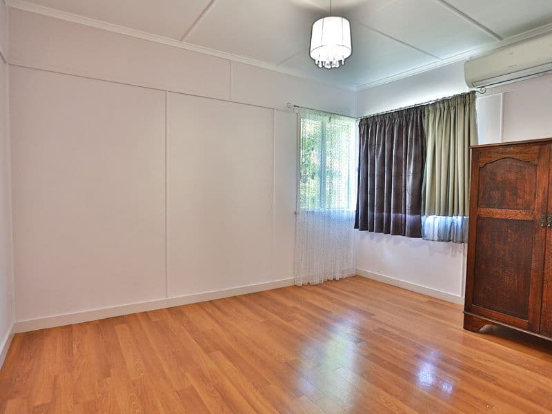 11 Abdale Street, Wavell Heights QLD 4012, Wavell Heights - Thumbnail 4