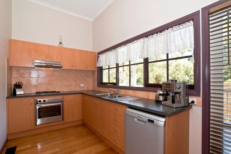 58  YORK Road, MOUNT EVELYN VIC 3796, Mount Evelyn - Thumbnail 6