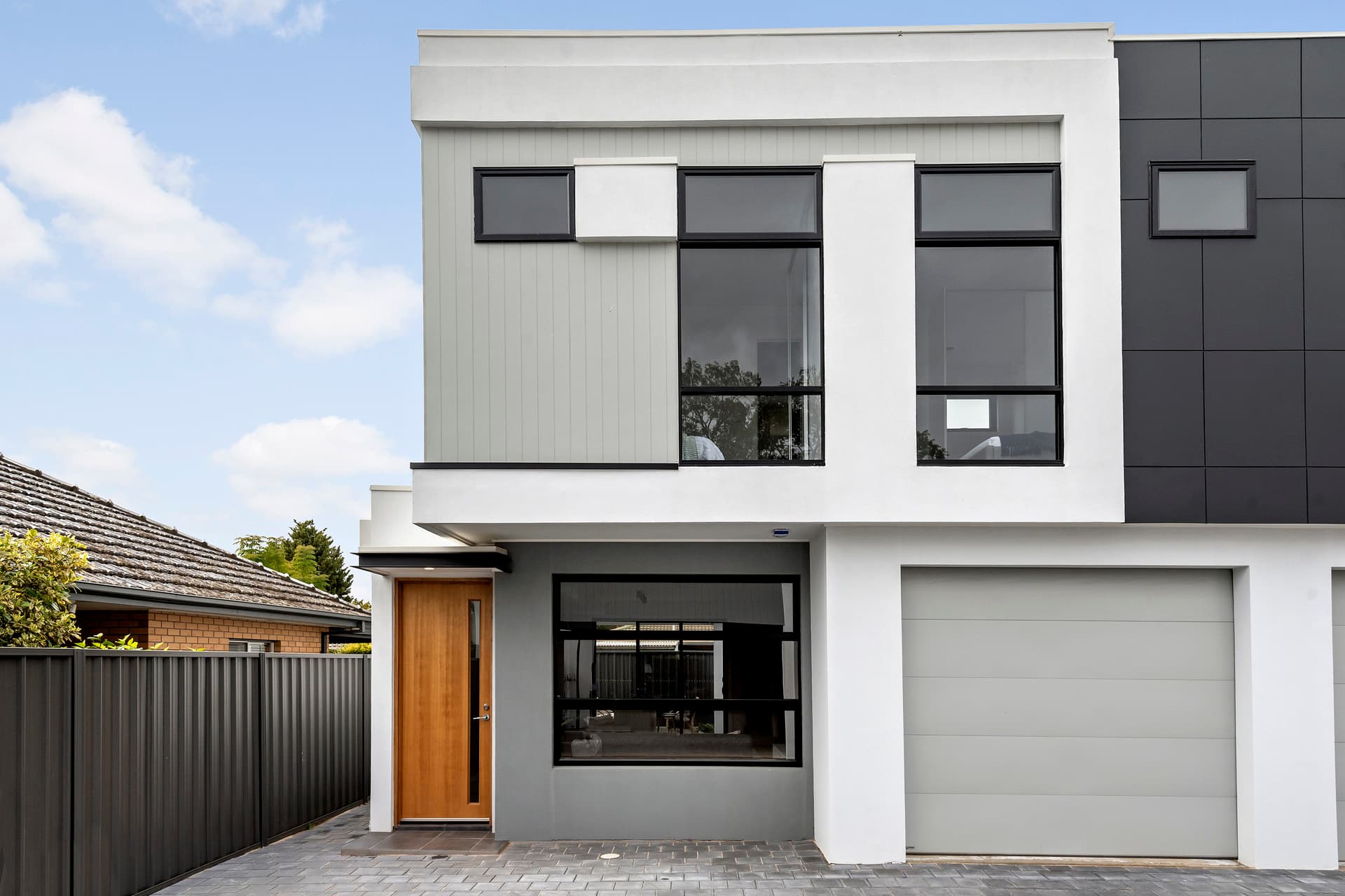 3/3 Ind Street, Paradise - Image 1