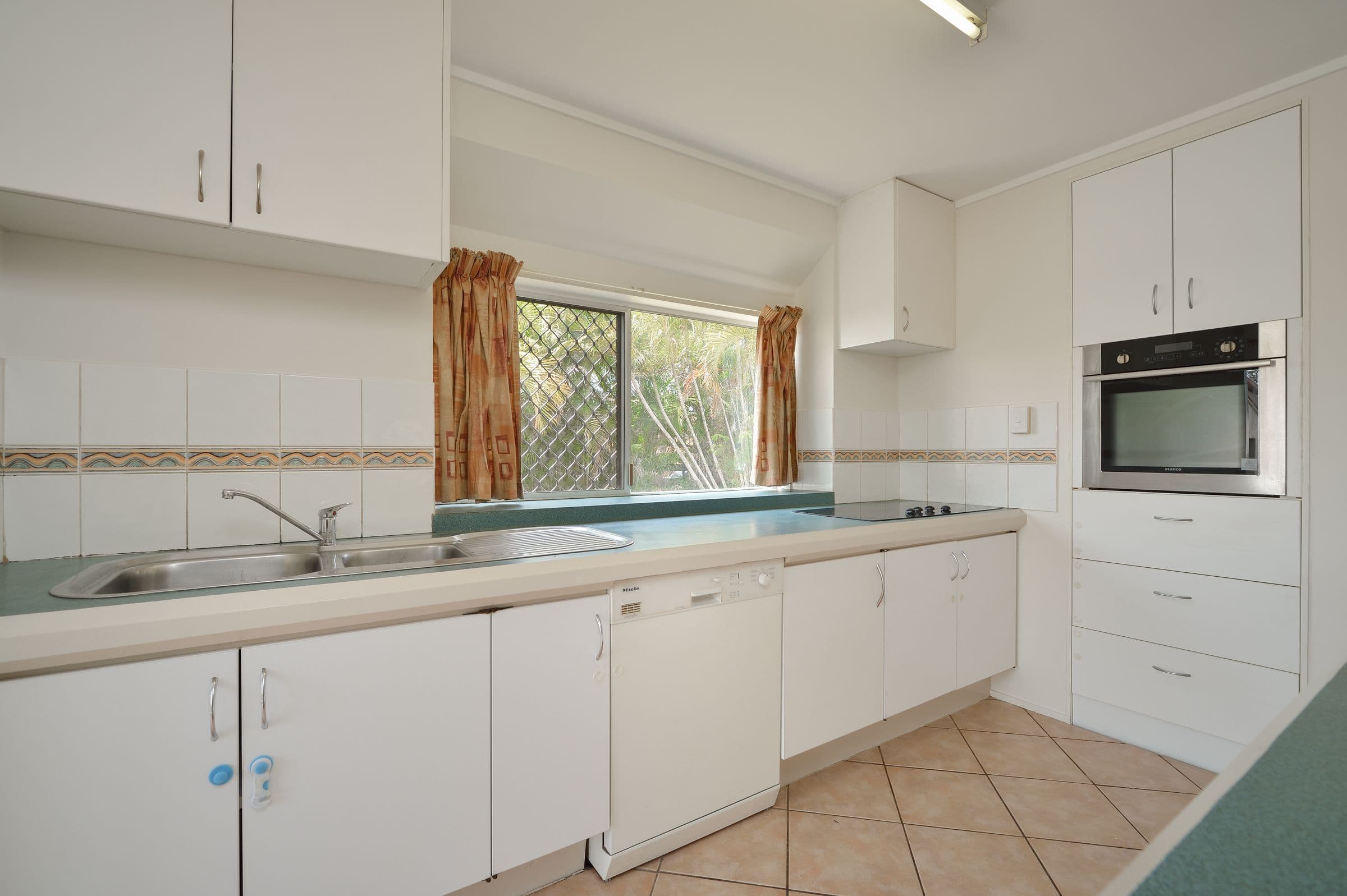 5 Apollo Drive, Clinton QLD 4680, Clinton - Thumbnail 4