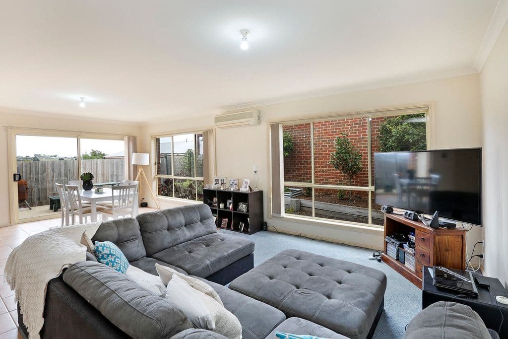 47 Rossack Drive, GROVEDALE VIC 3216, Grovedale - Thumbnail 2