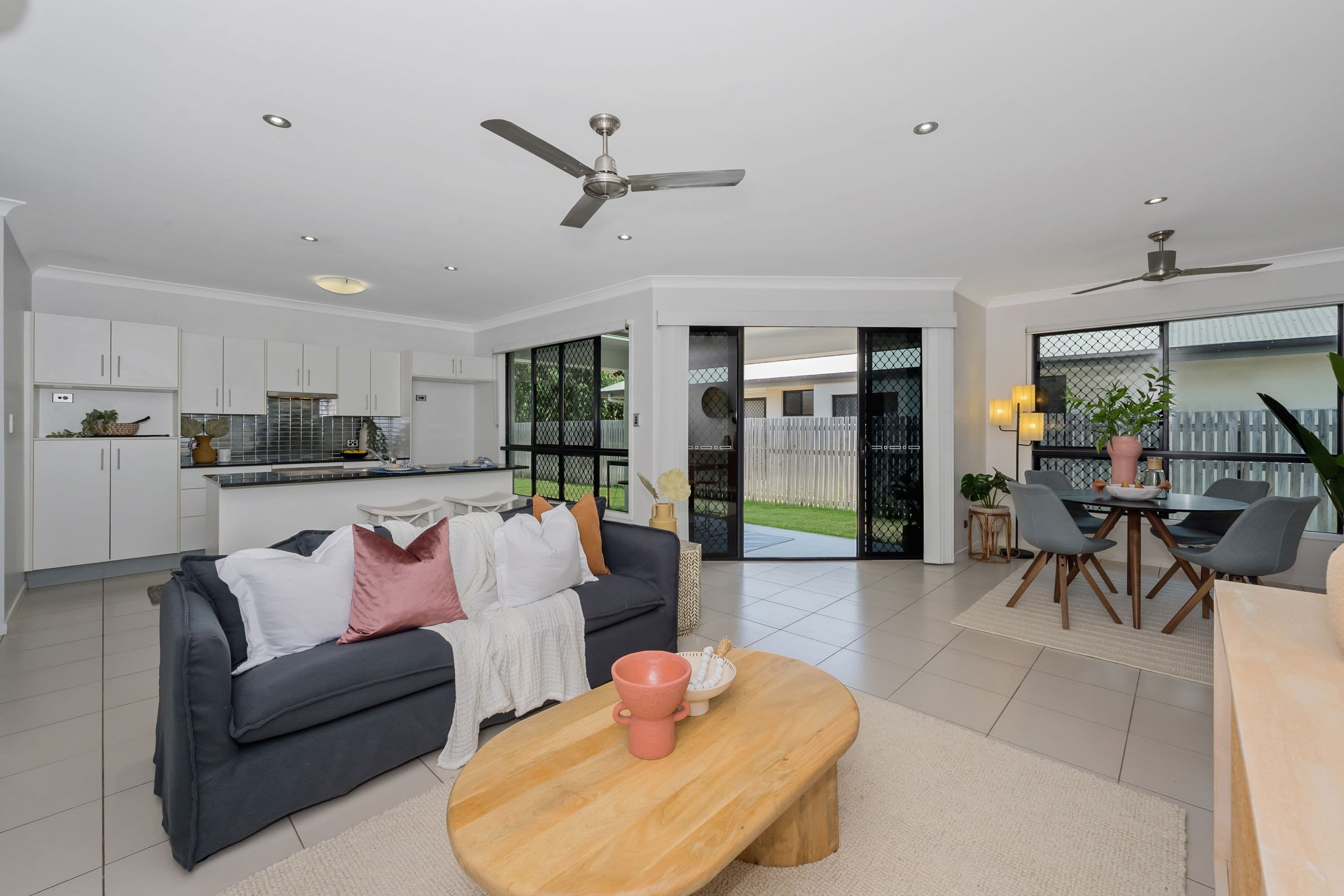 8 Burlingon Circuit, Mount Louisa QLD 4814, Mount Louisa - Thumbnail 2