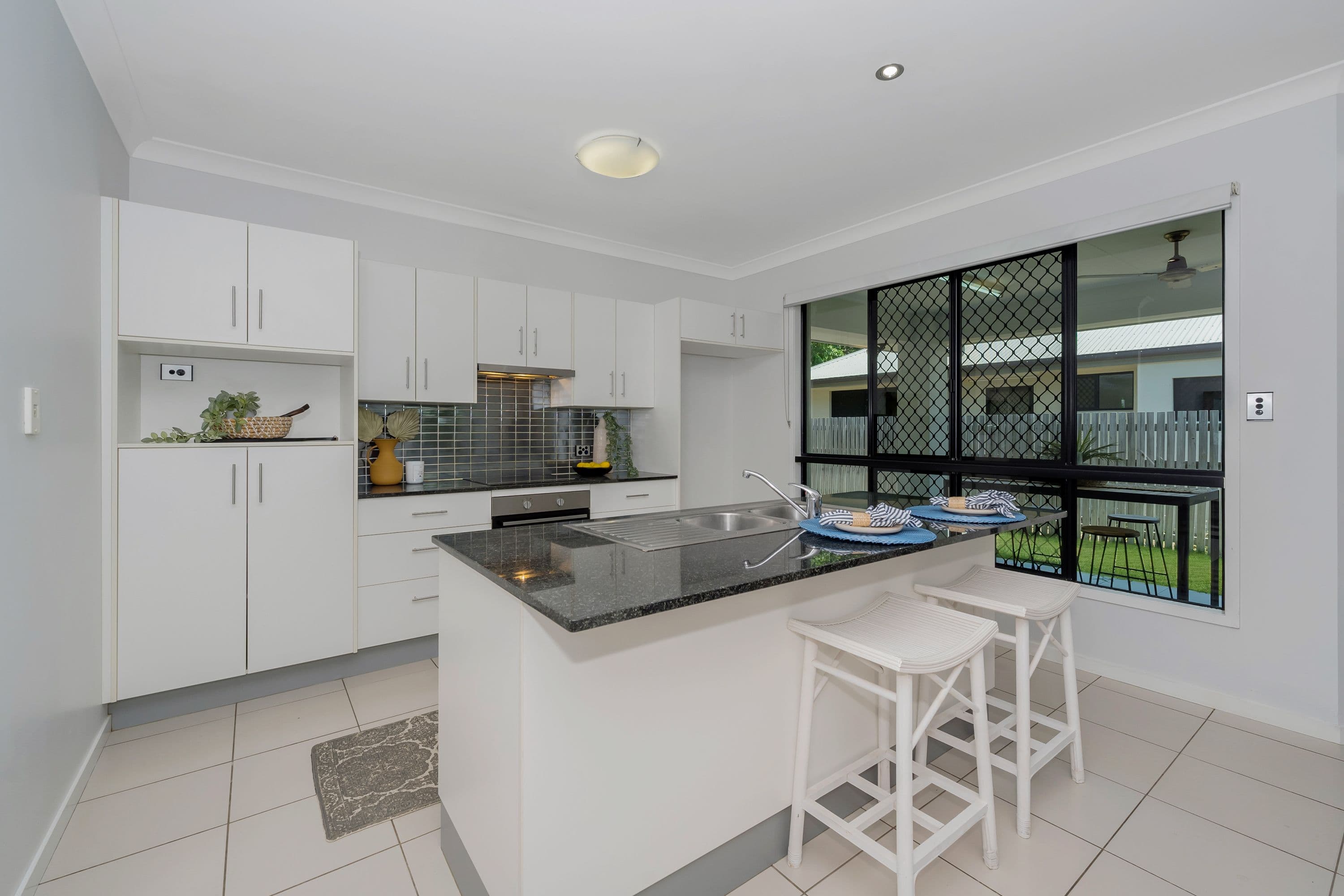 8 Burlingon Circuit, Mount Louisa QLD 4814, Mount Louisa - Thumbnail 4