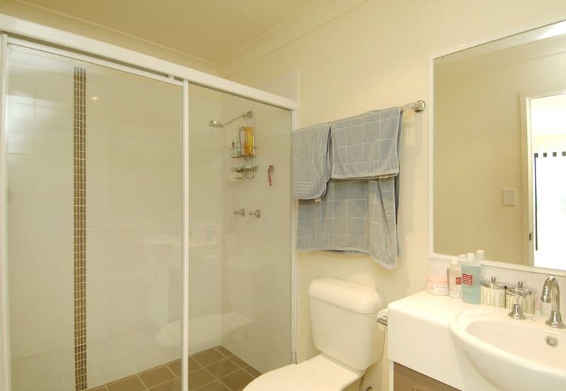 18 Kennington Road, CAMP HILL QLD 4152, Camp Hill - Thumbnail 6