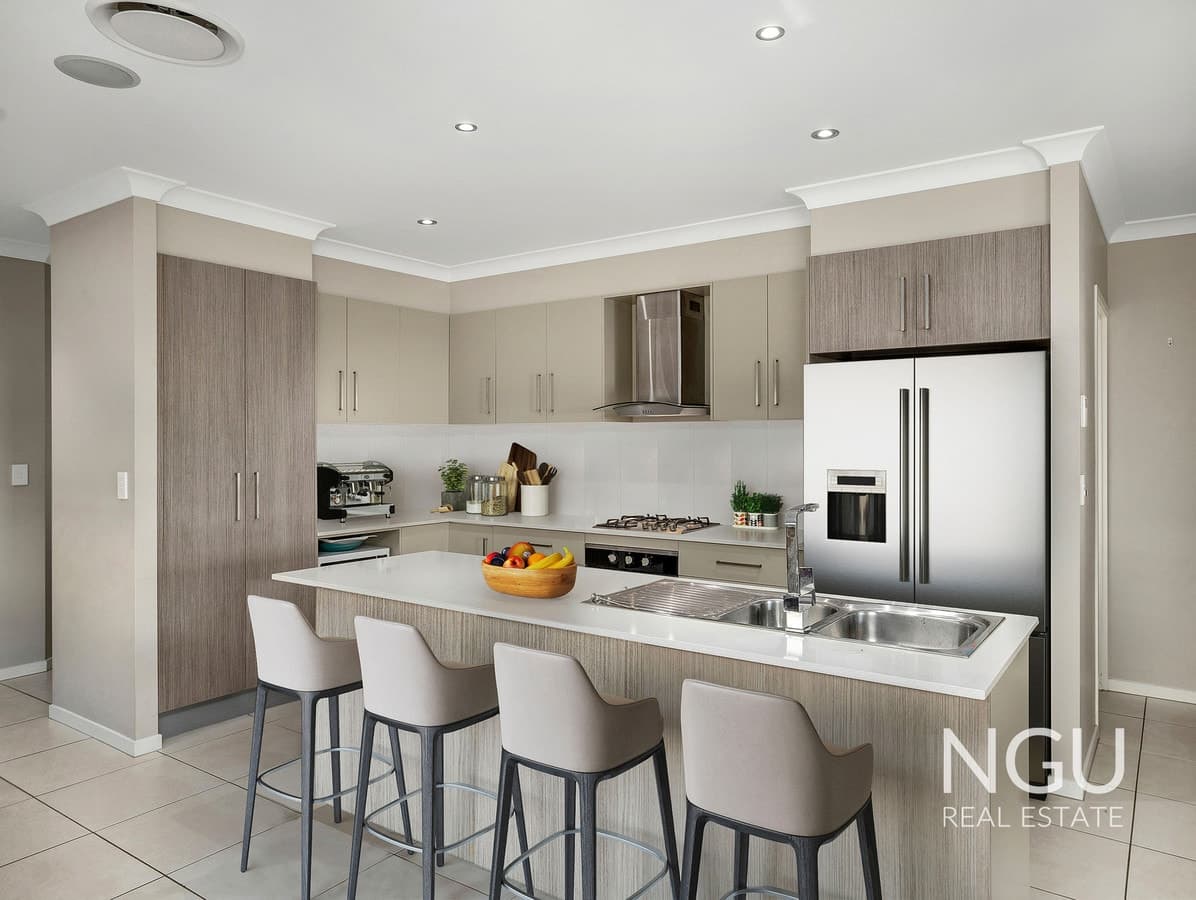 116 Valentine Circuit, Augustine Heights QLD 4300, Augustine Heights - Thumbnail 5