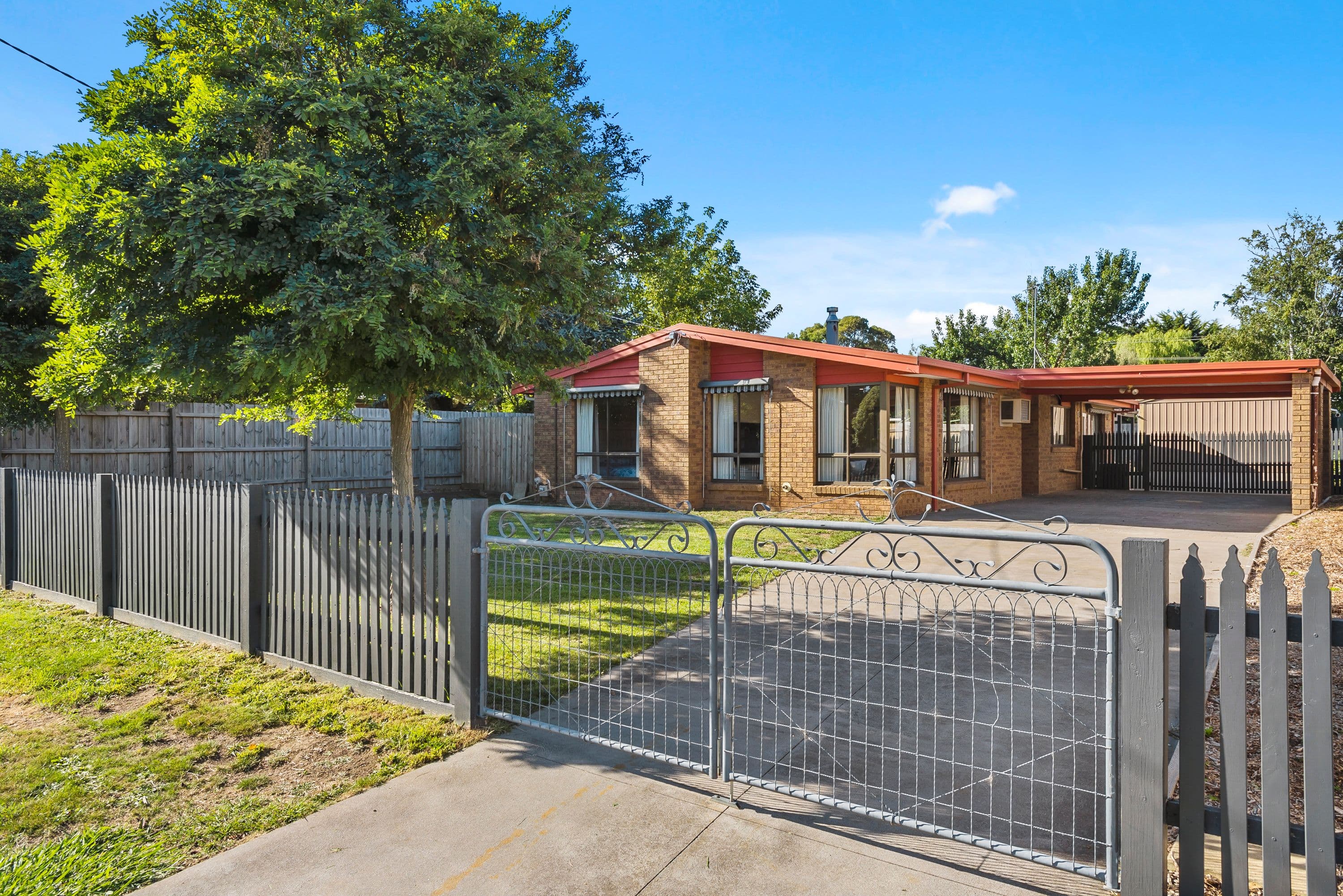 1 Arnold Court, Woodend VIC 3442, Woodend - Thumbnail 2