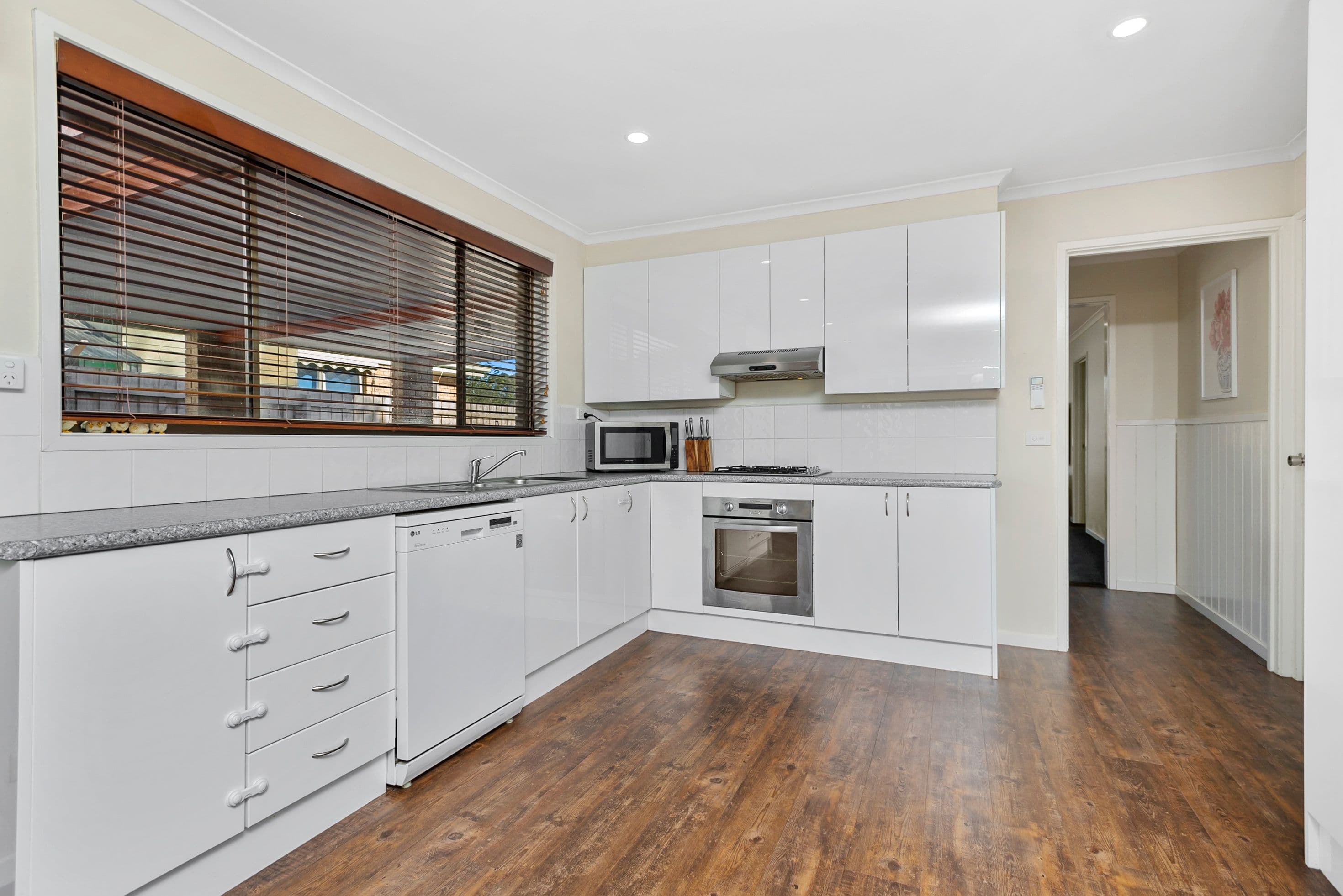1 Arnold Court, Woodend VIC 3442, Woodend - Thumbnail 5