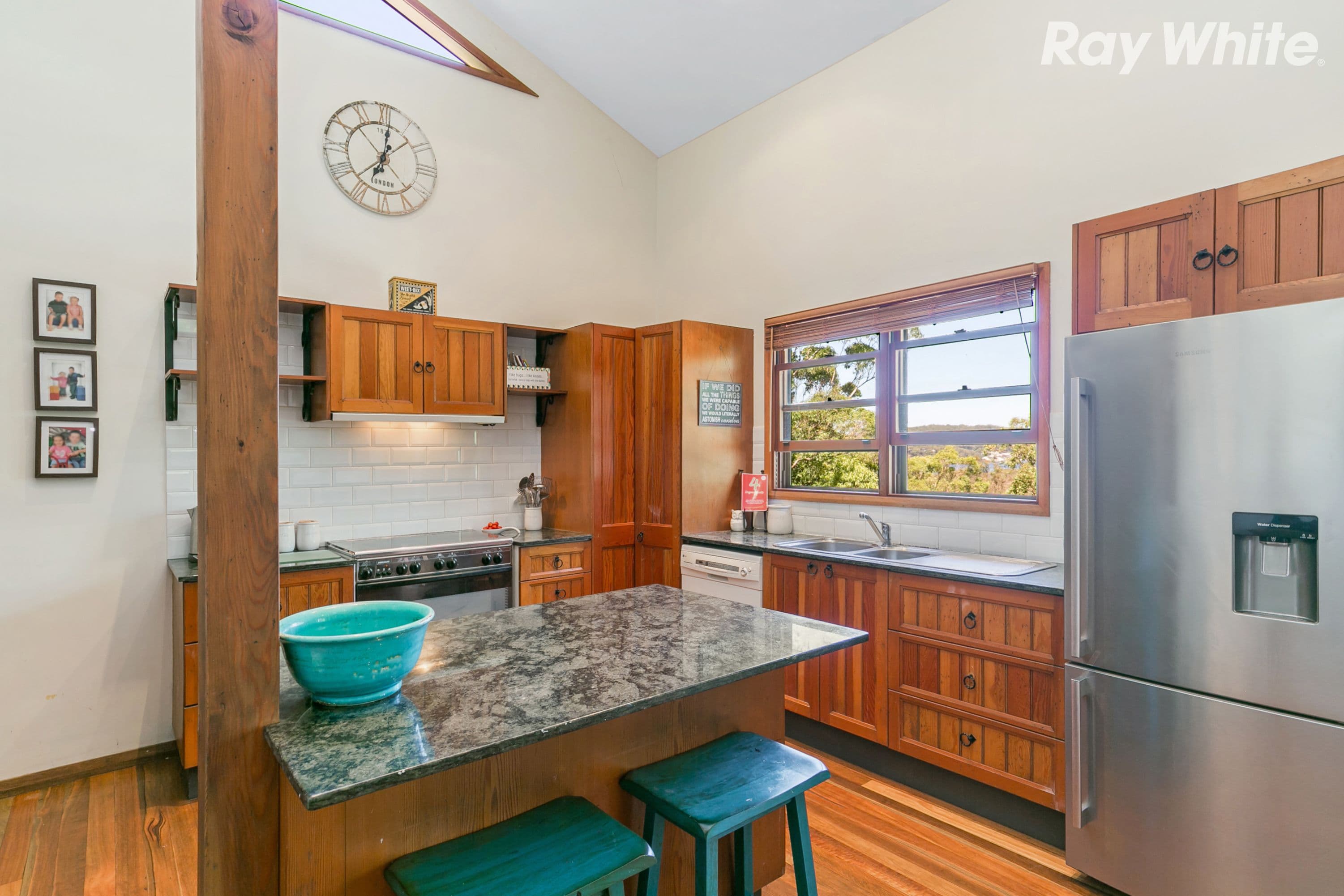 21 Treeview Place, Saratoga - Thumbnail 5
