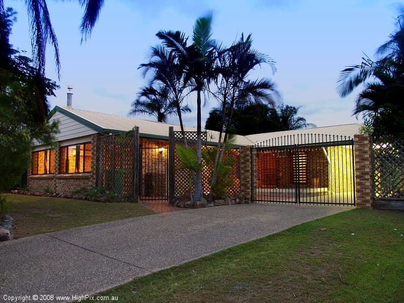 REGENTS PARK QLD 4118, Regents Park - Image 1