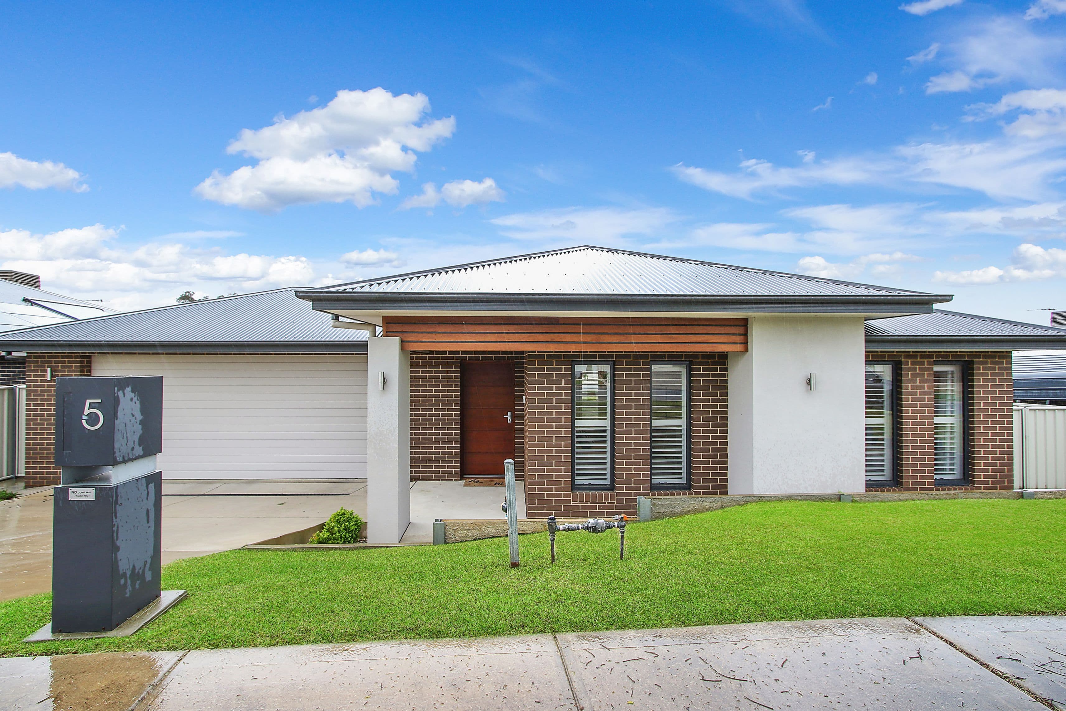 5 Anglesey Street, Wodonga VIC 3690, Wodonga - Image 1